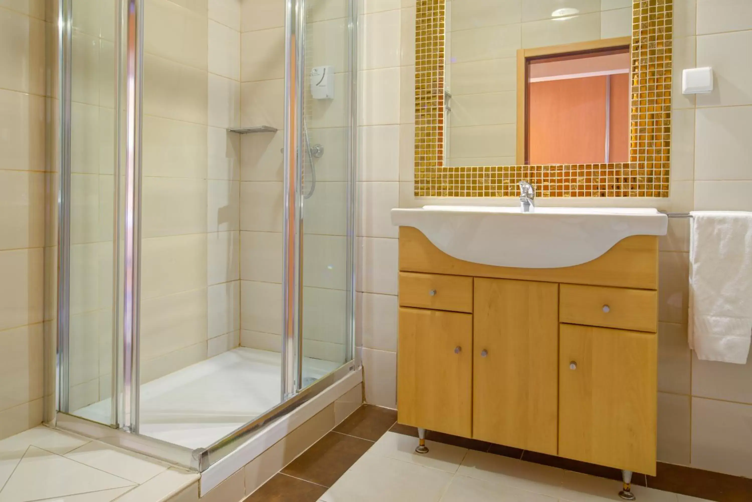 Bathroom in Choromar Apartments