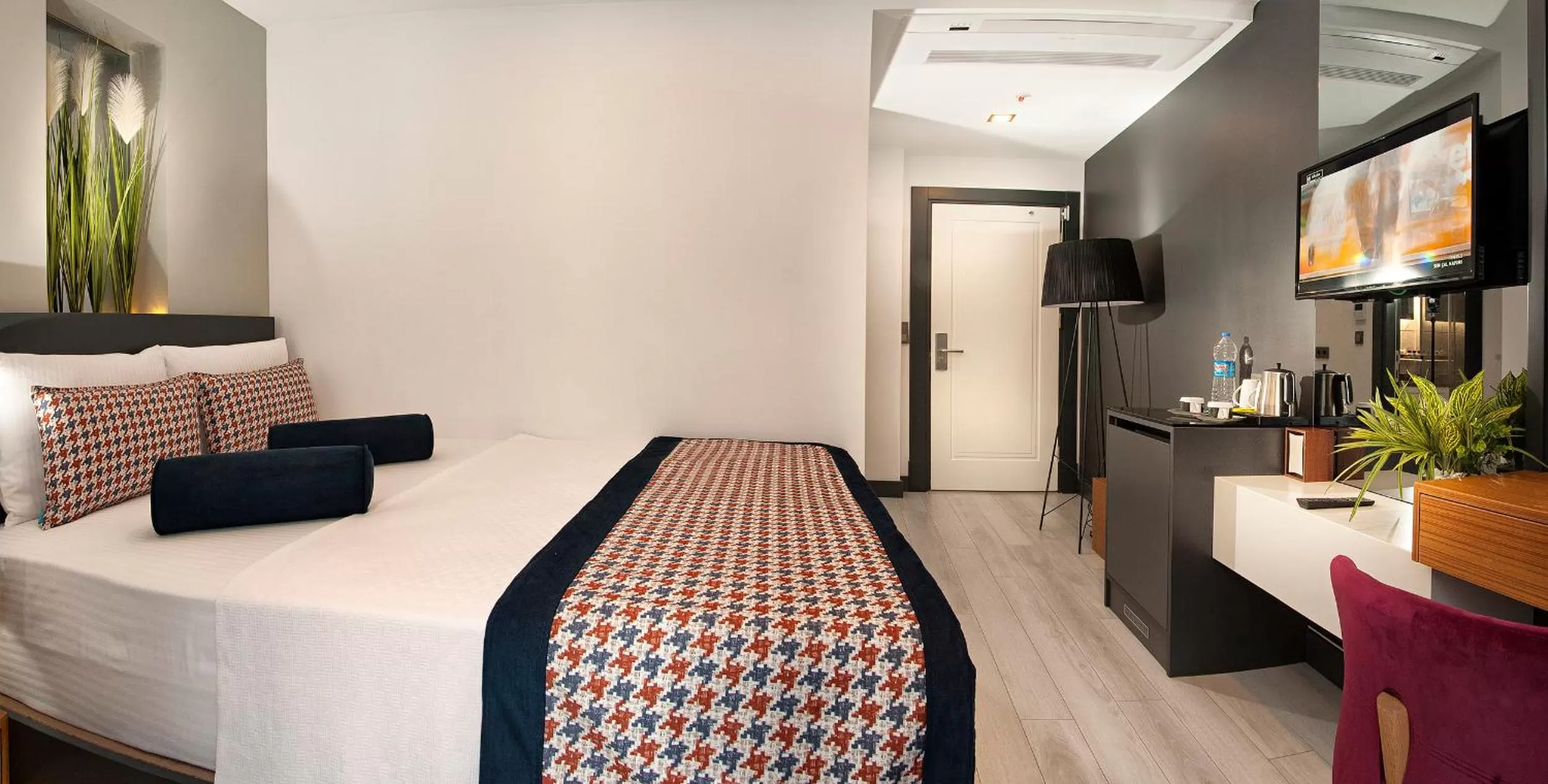 Massage, Bed in Last Vita