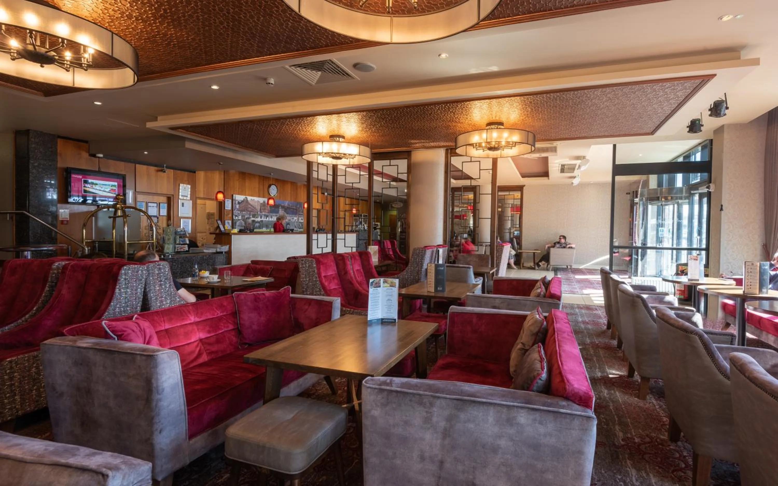 Lobby or reception in City Hotel