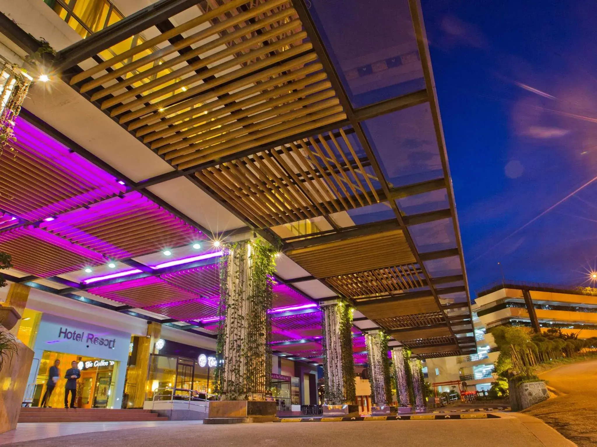 Facade/entrance, Supermarket/Shops in Resorts World Genting - Resort Hotel