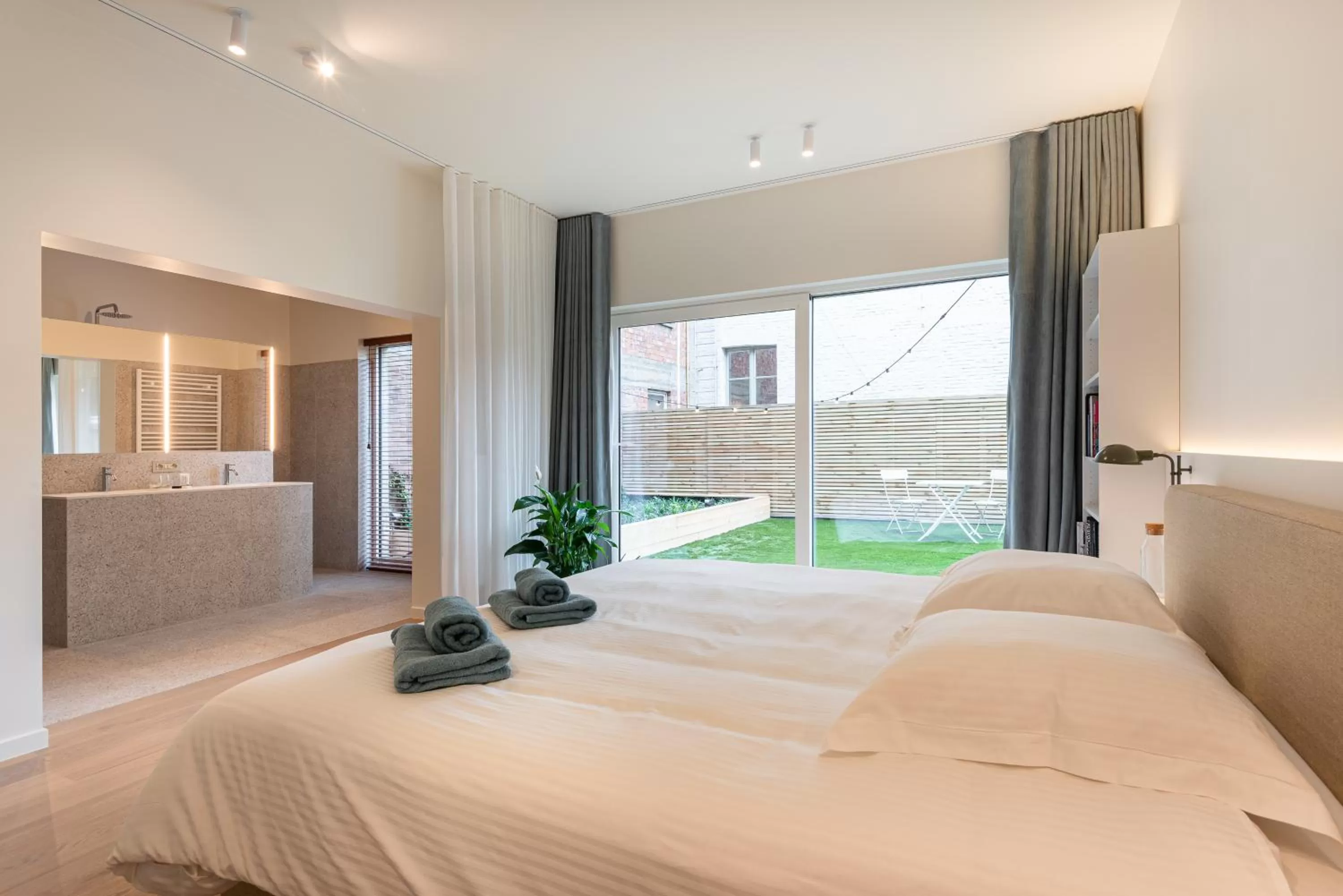 Bed in Gepetto's - Beautiful stay in the Historic centre of Ghent -