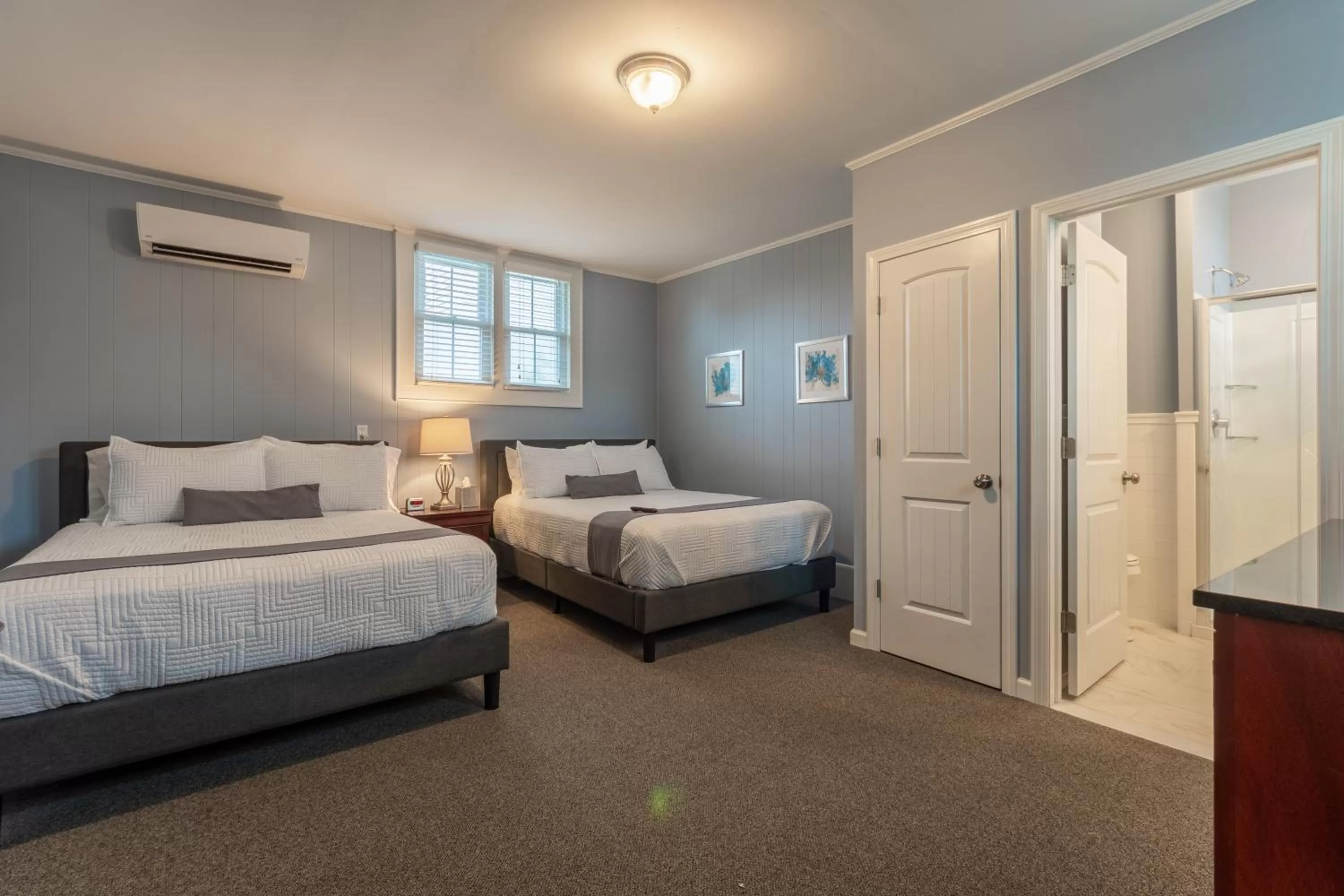 Bed in Homestead Inn