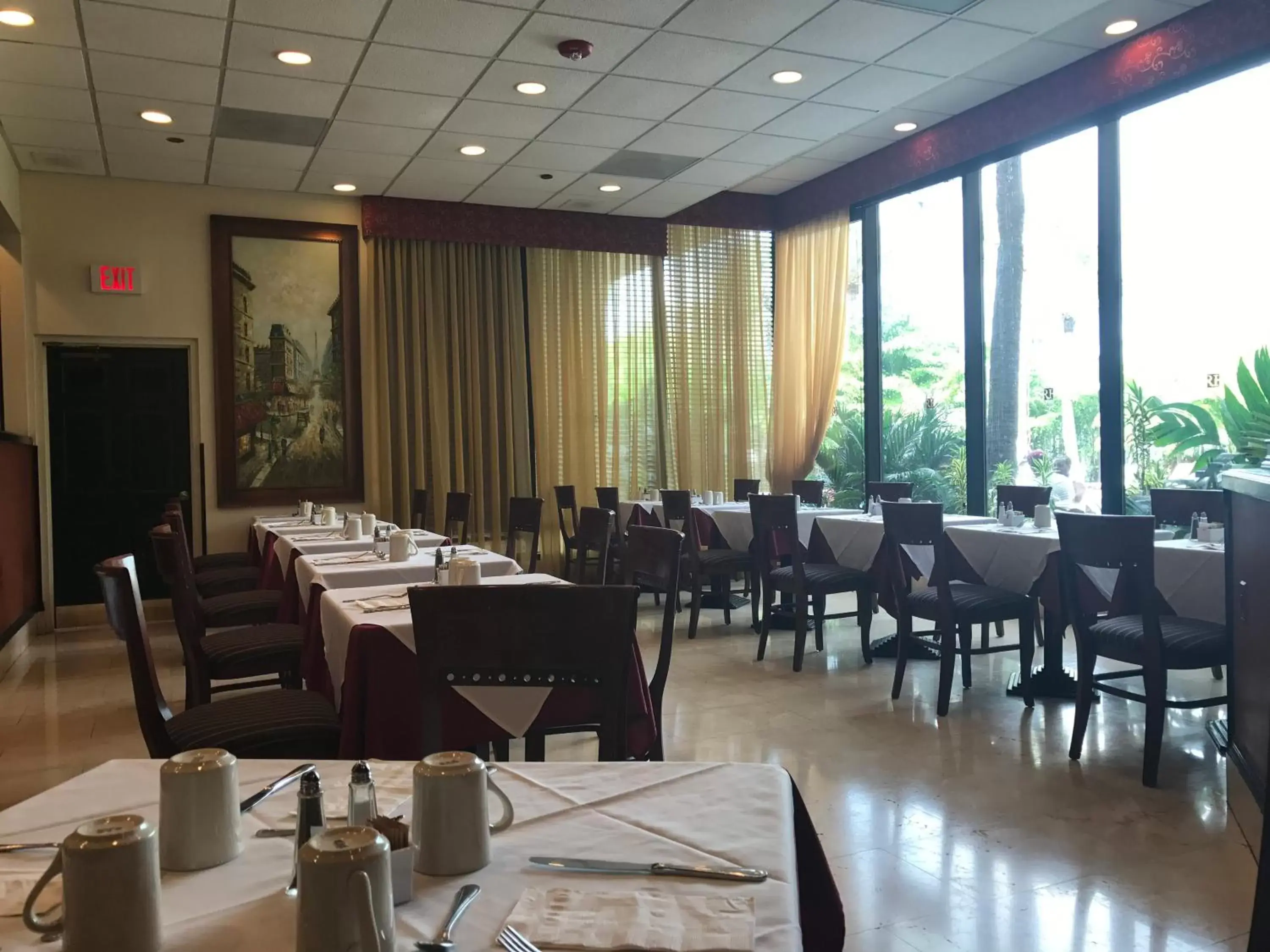 Restaurant/Places to Eat in Regency Miami Airport by Sonesta