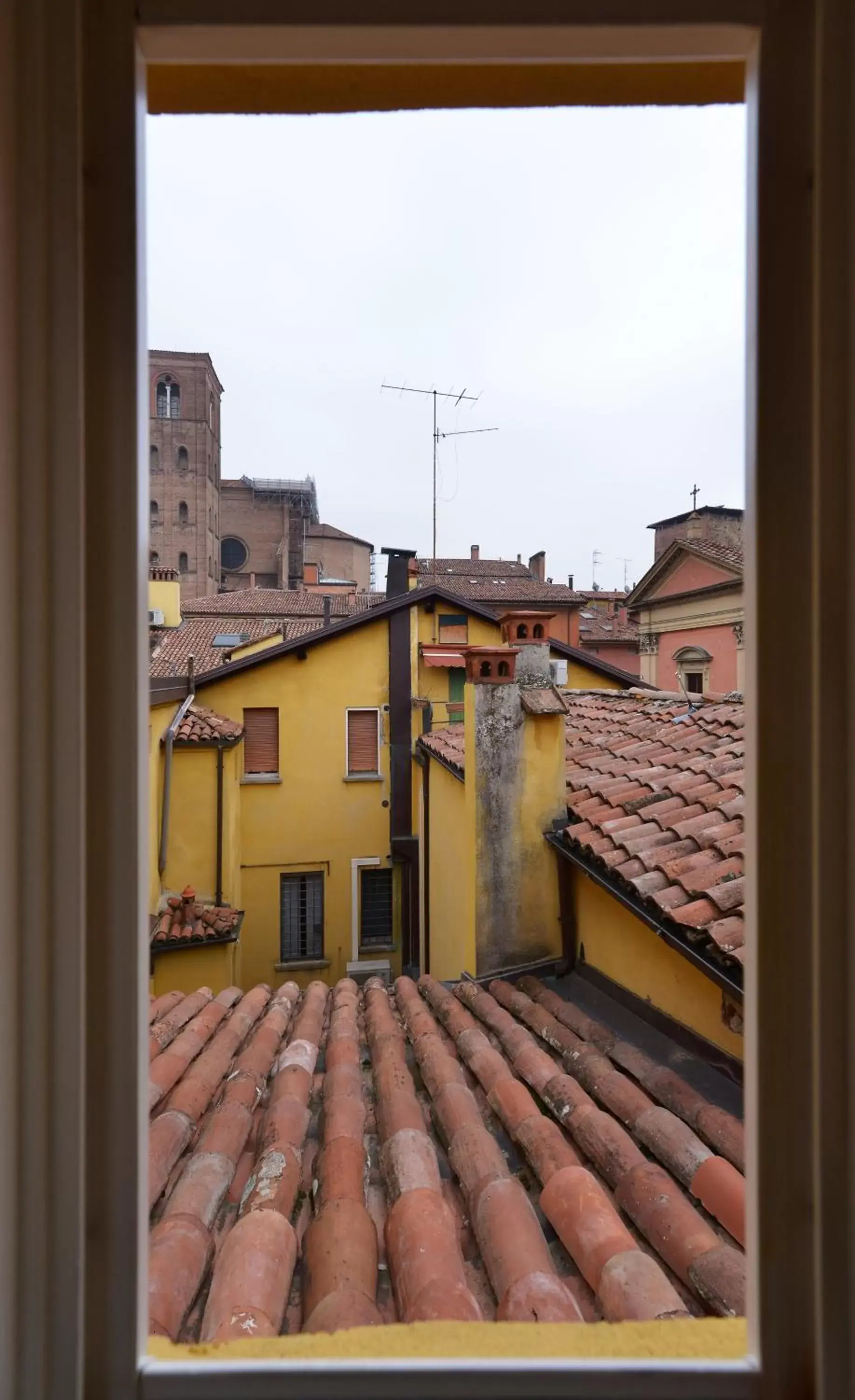 City view in PHI HOTEL BOLOGNA "Al Cappello Rosso"