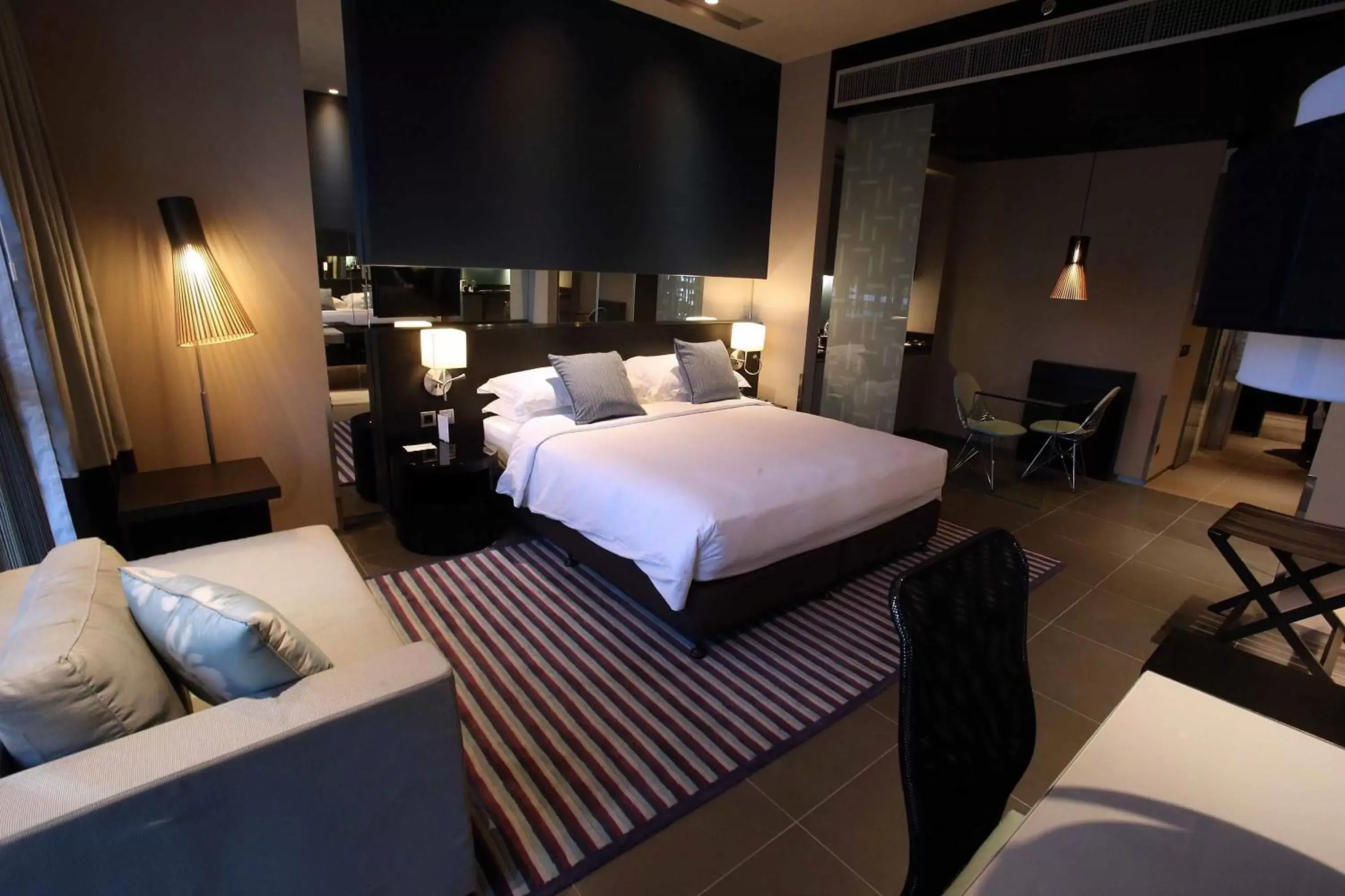 Bedroom, Bed in The Abdali Boulevard Hotel Bedroom, Bed in The Abdali Boulevard Hotel