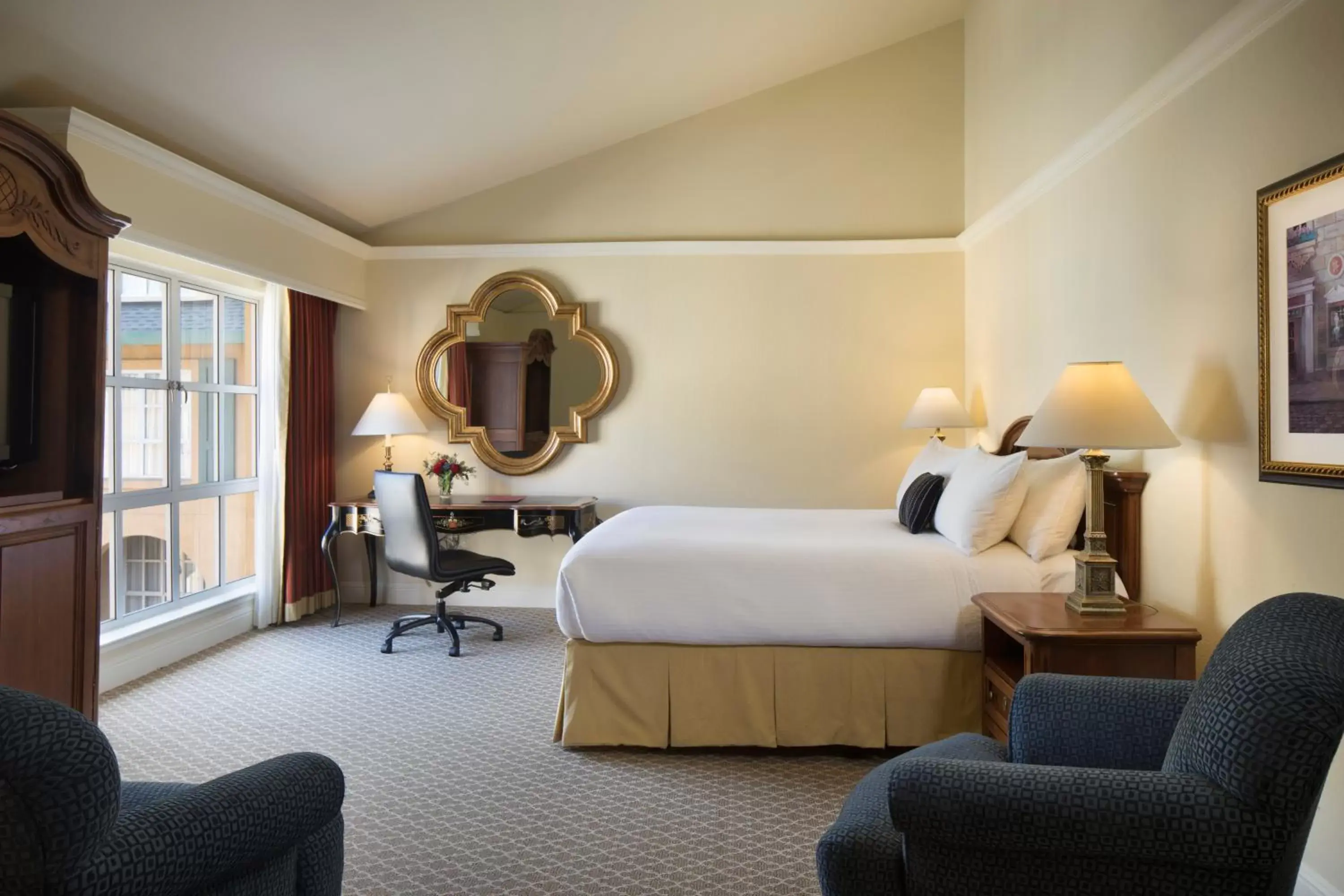 Premium King Room in Lafayette Park Hotel & Spa