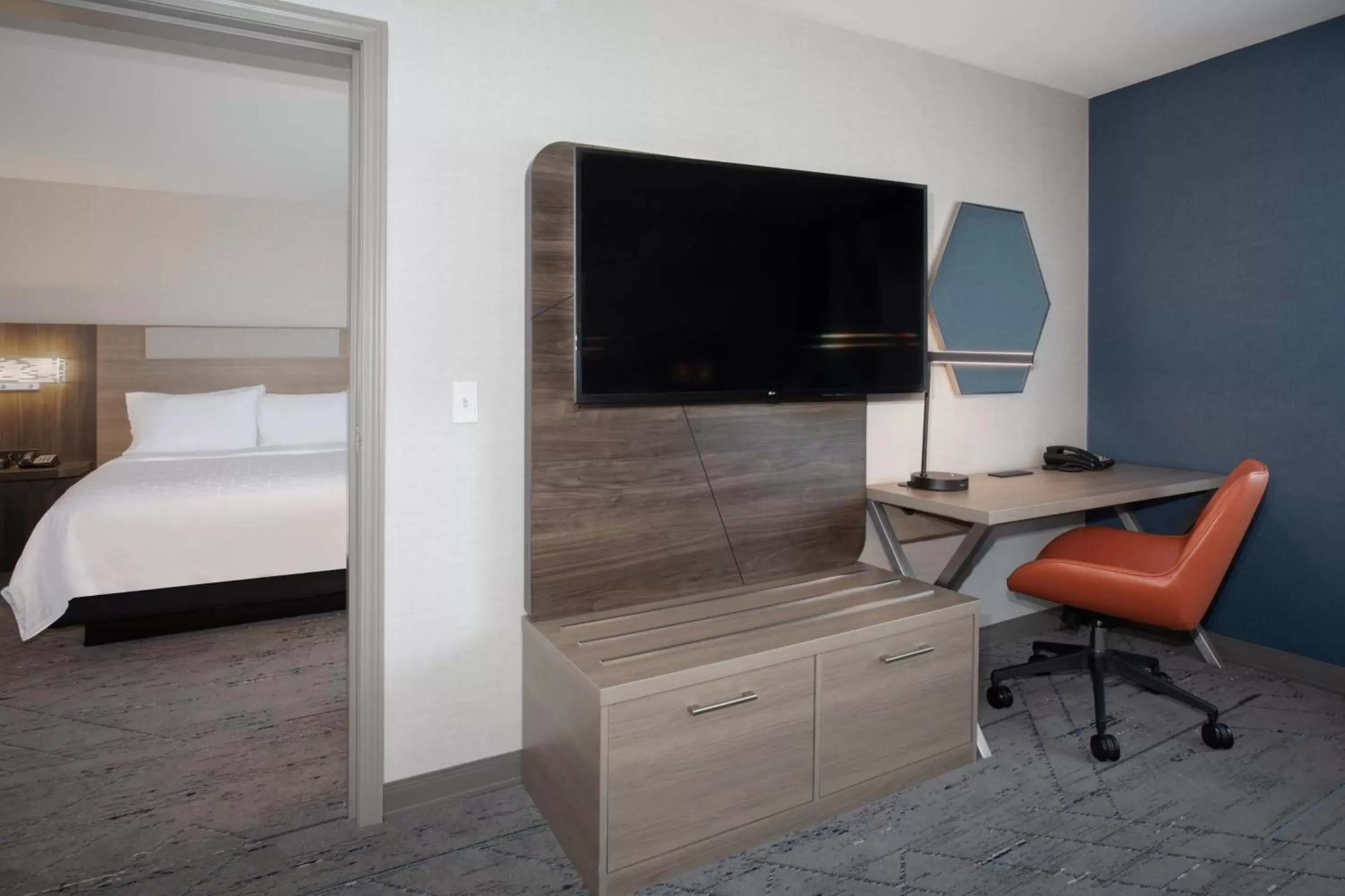 Photo of the whole room, TV/Entertainment Center in Holiday Inn Express Hotel & Suites Grand Junction, an IHG Hotel