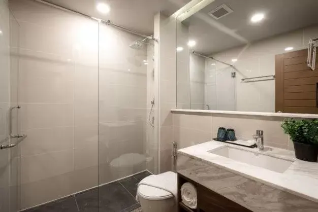 Toilet, Bathroom in Manhattan Hotel Bangkok