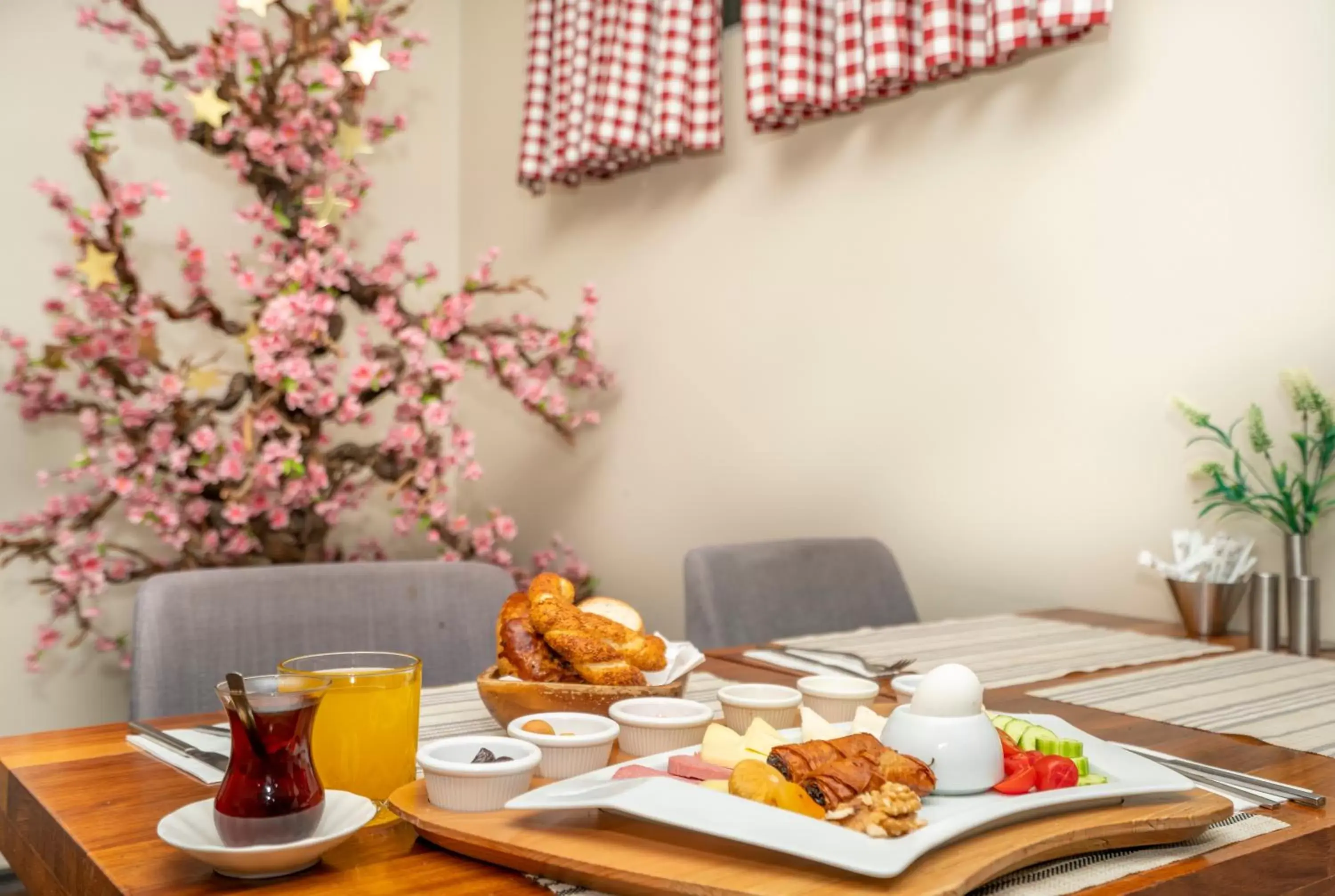 Restaurant/places to eat, Breakfast in The Gate 30 Suites Ataşehir