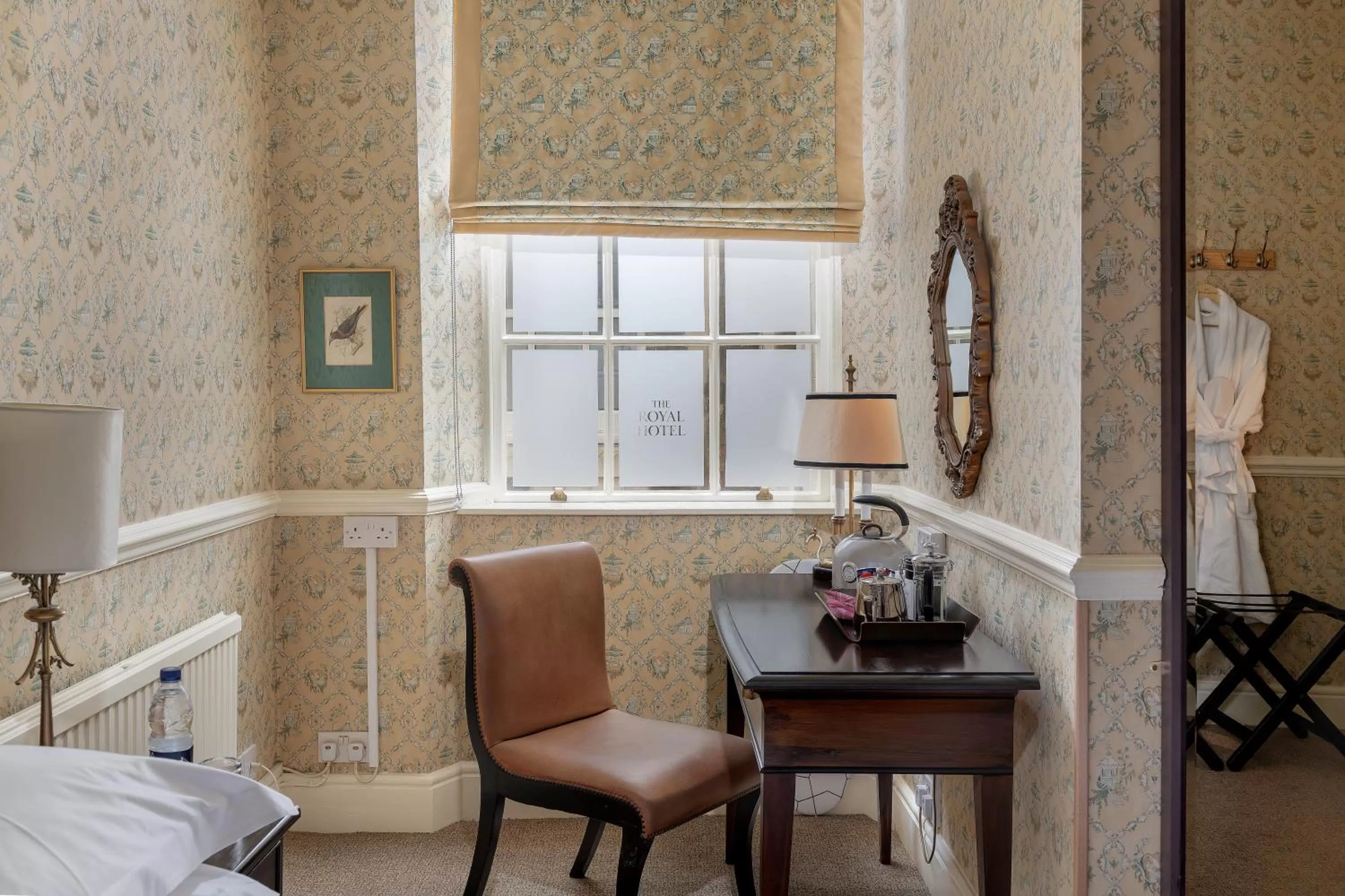 TV and multimedia, Bed in Royal Hotel