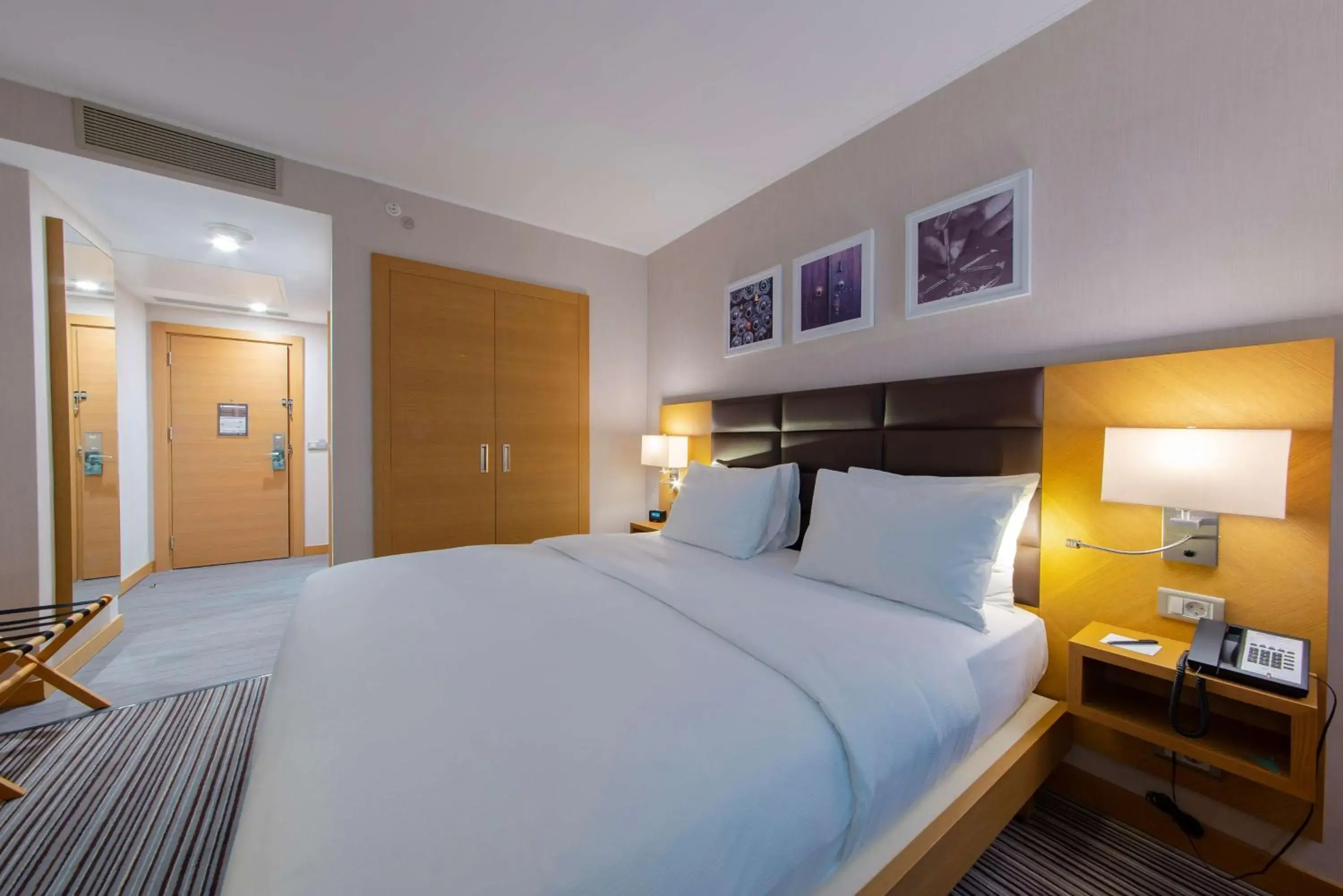 Bed in Hilton Garden Inn Safranbolu