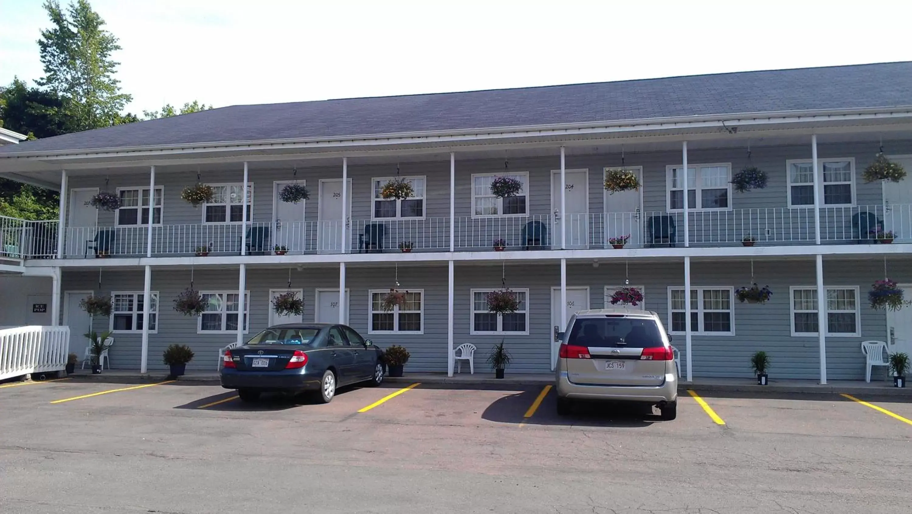 Facade/entrance, Property Building in Midtown Motel & Suites