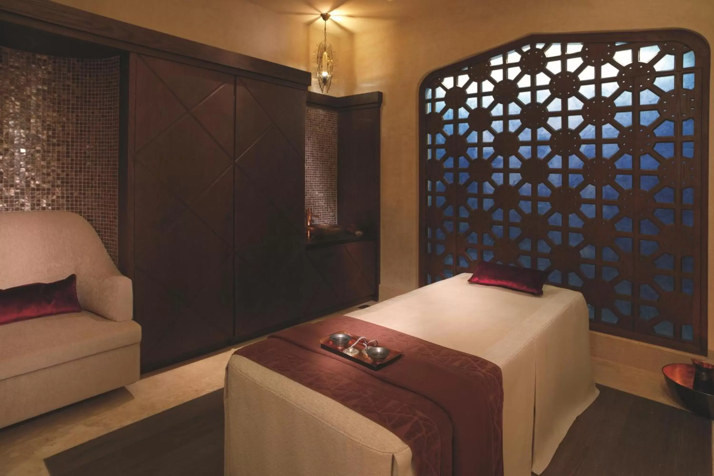 Spa and wellness centre/facilities, Bed in The Ritz-Carlton Abu Dhabi, Grand Canal