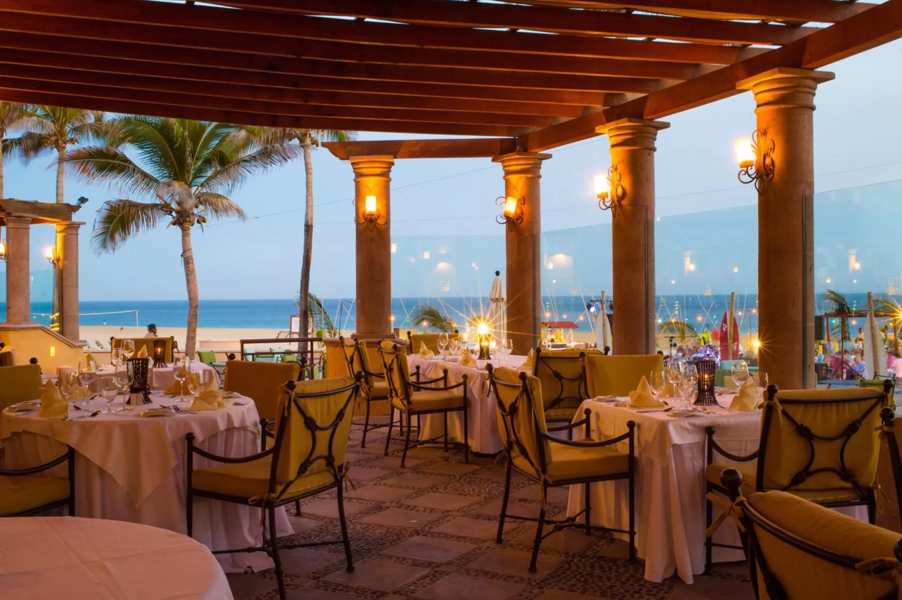 Restaurant/Places to Eat in The Ridge at Playa Grande