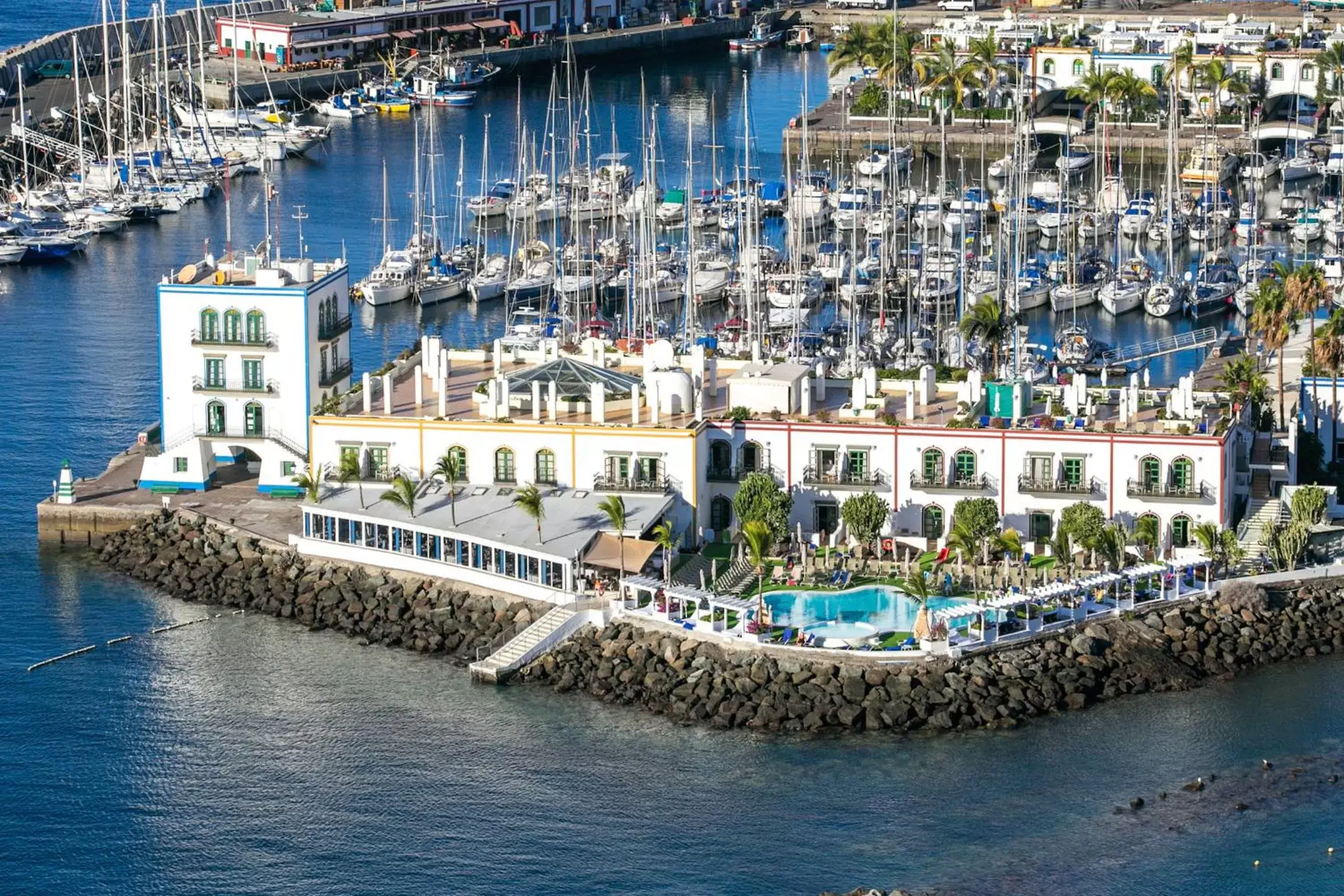 Facade/entrance, Bird's-eye View in Hotel LIVVO Puerto de Mogán