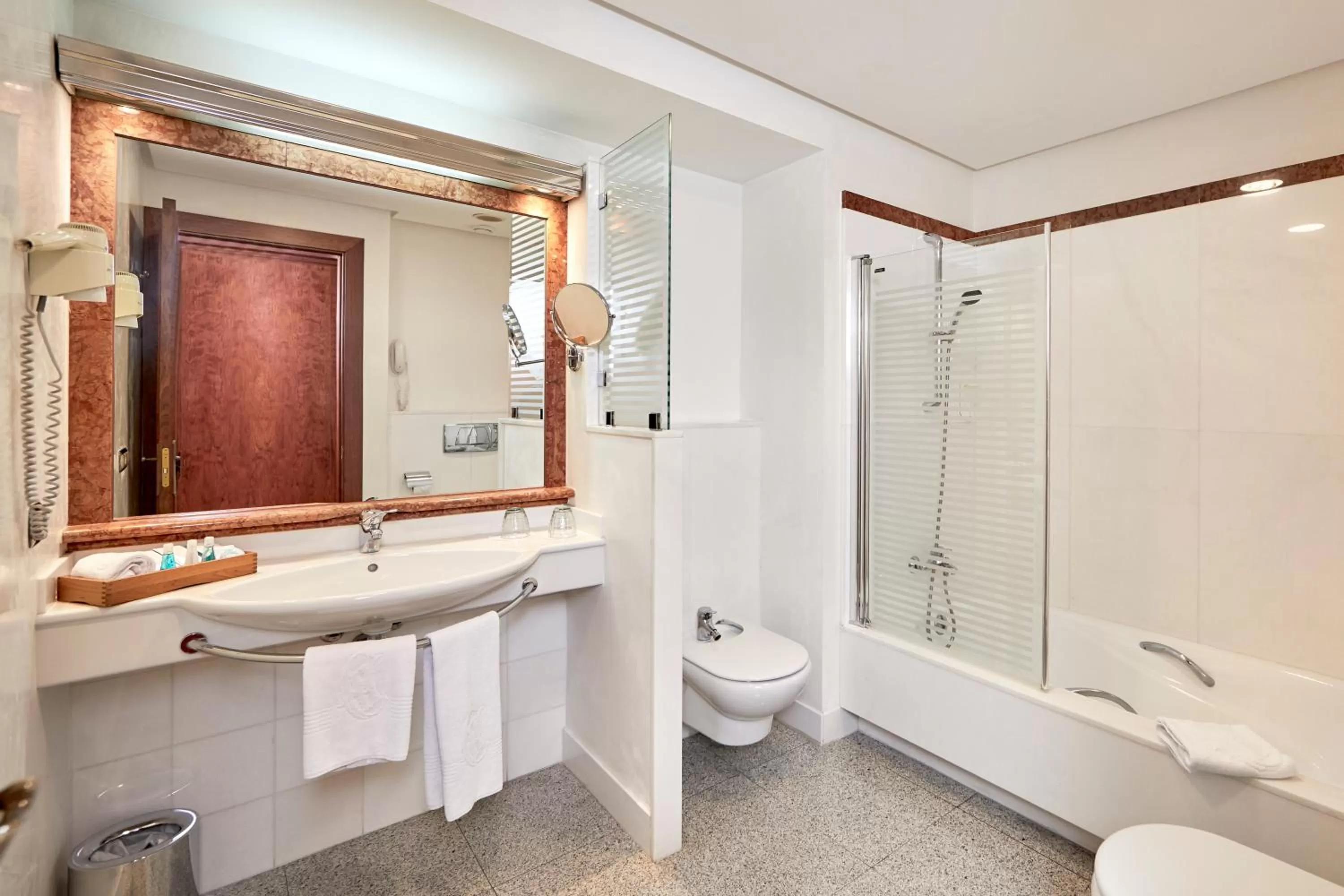 Bathroom in Bordoy Continental Palma