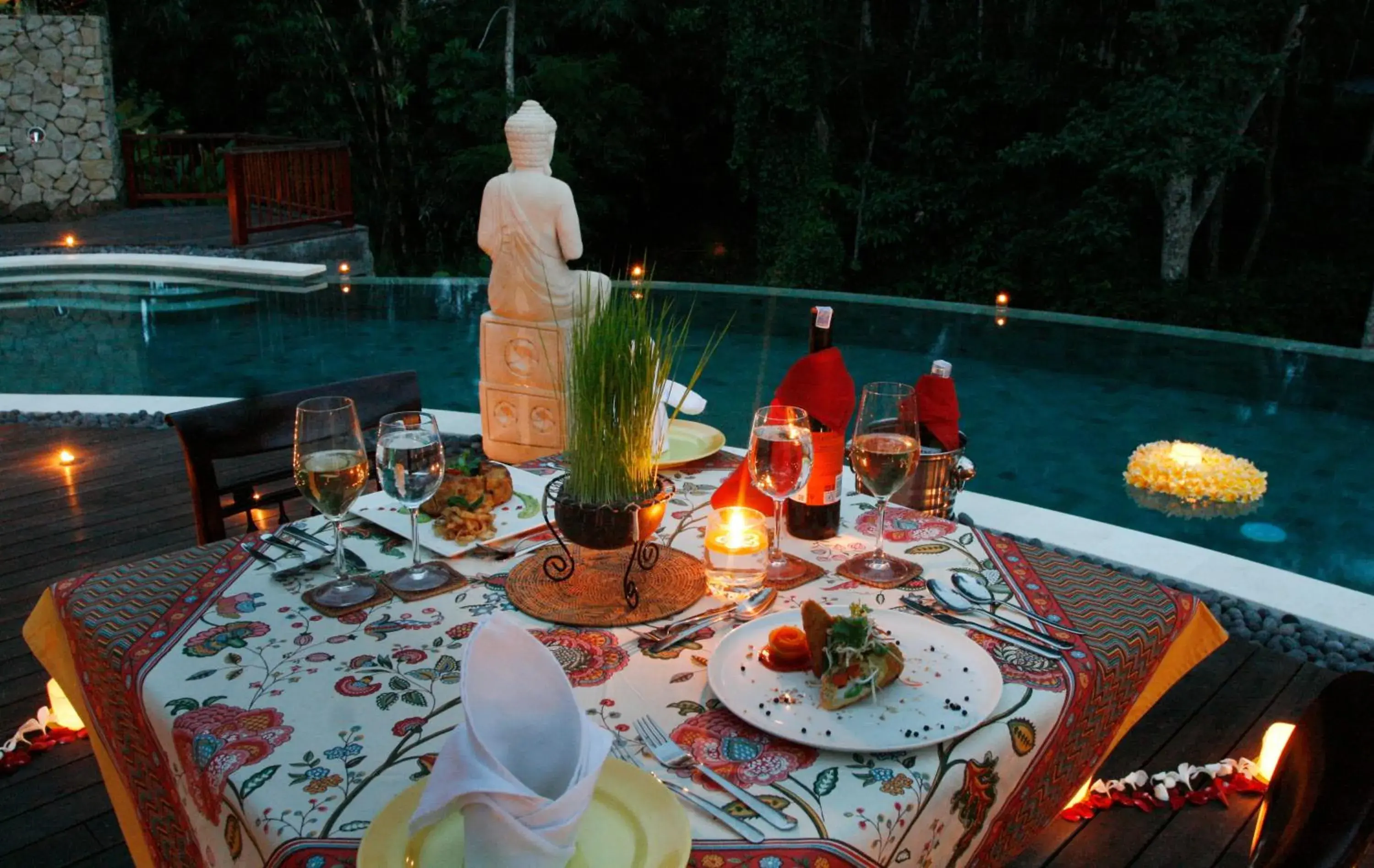 Food and drinks in BeingSattvaa Luxury Ubud - CHSE Certified