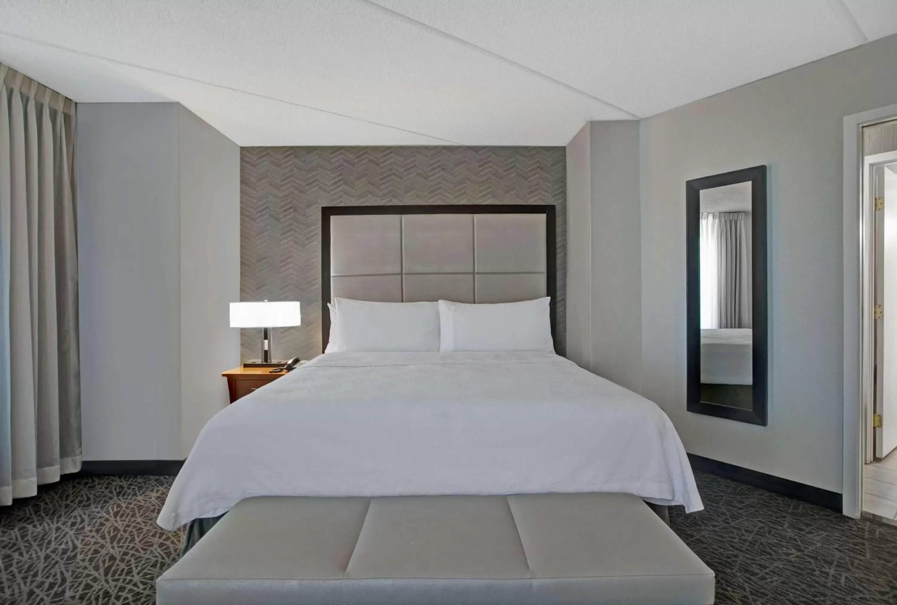 Bed in Homewood Suites by Hilton Chicago-Lincolnshire