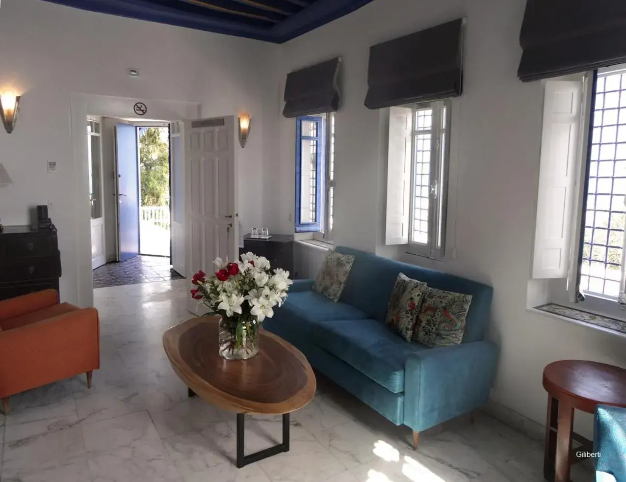 Bedroom, Seating Area in La Villa Bleue