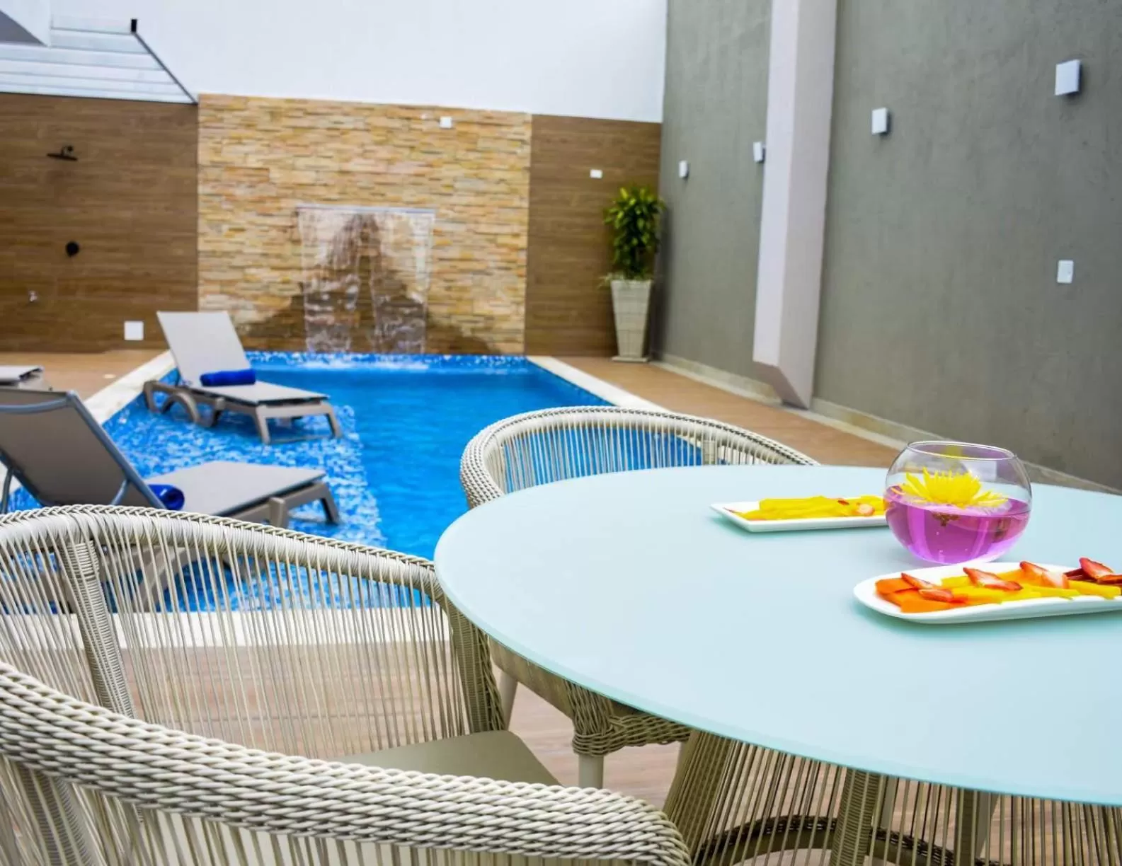 Swimming pool in Hotel Barlovento