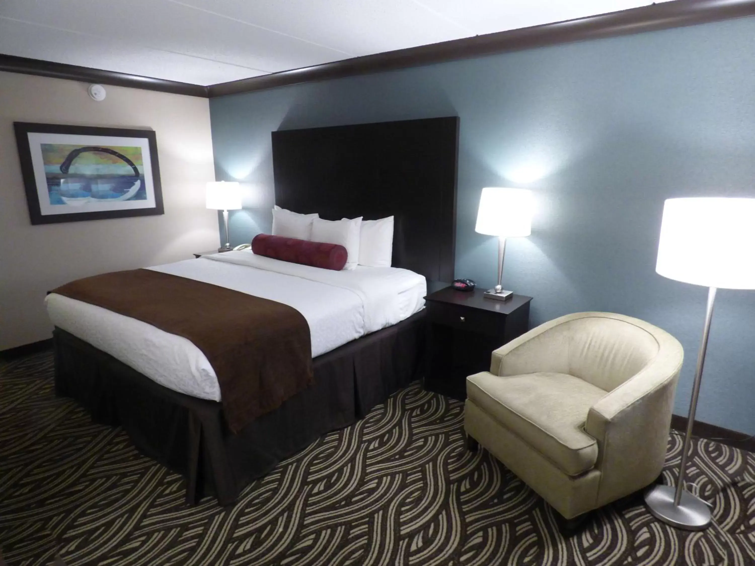 Photo of the whole room, Bed in Best Western Plus Kingston Hotel and Conference Center