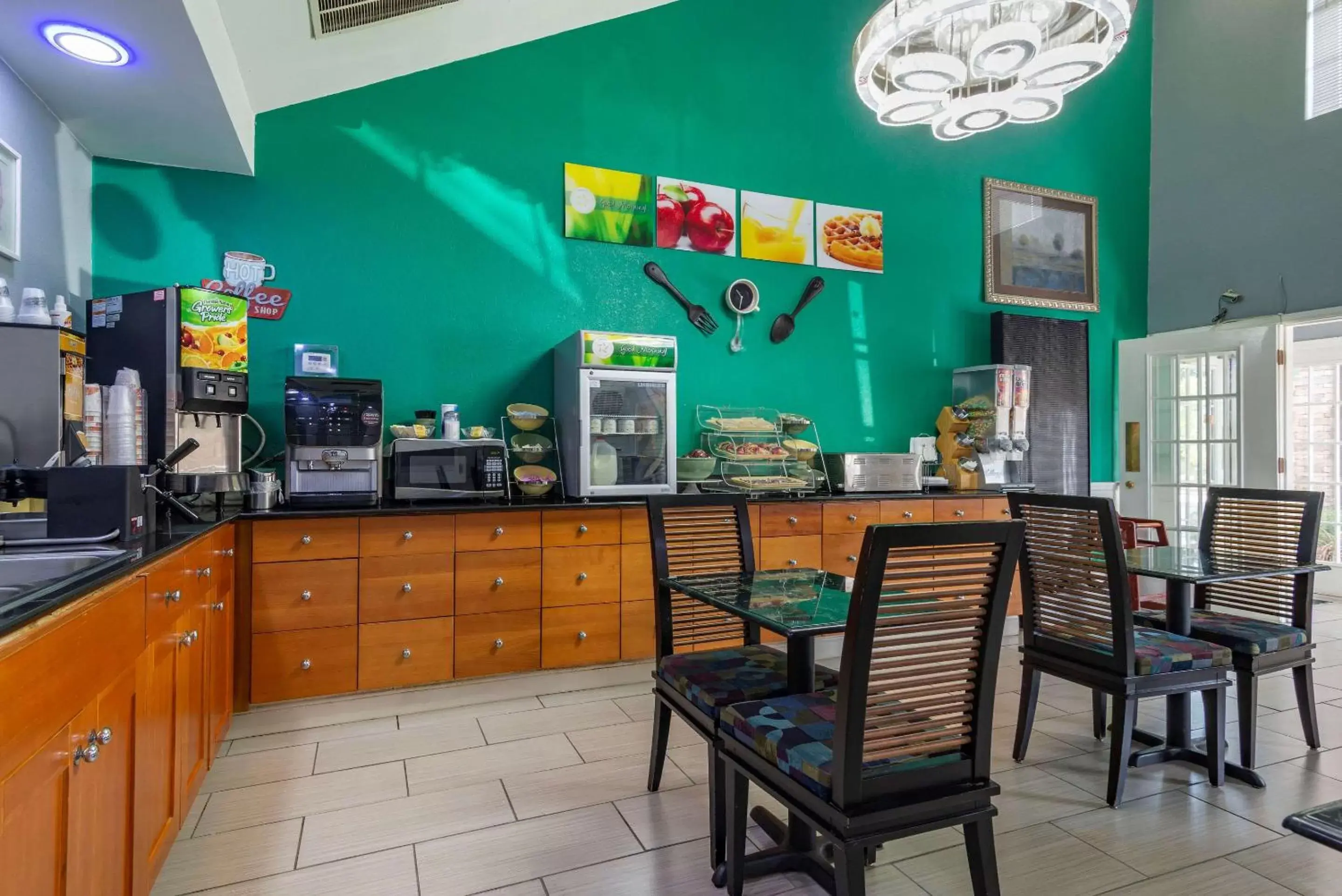 Breakfast in Quality Inn Covington Breakfast in Quality Inn Covington