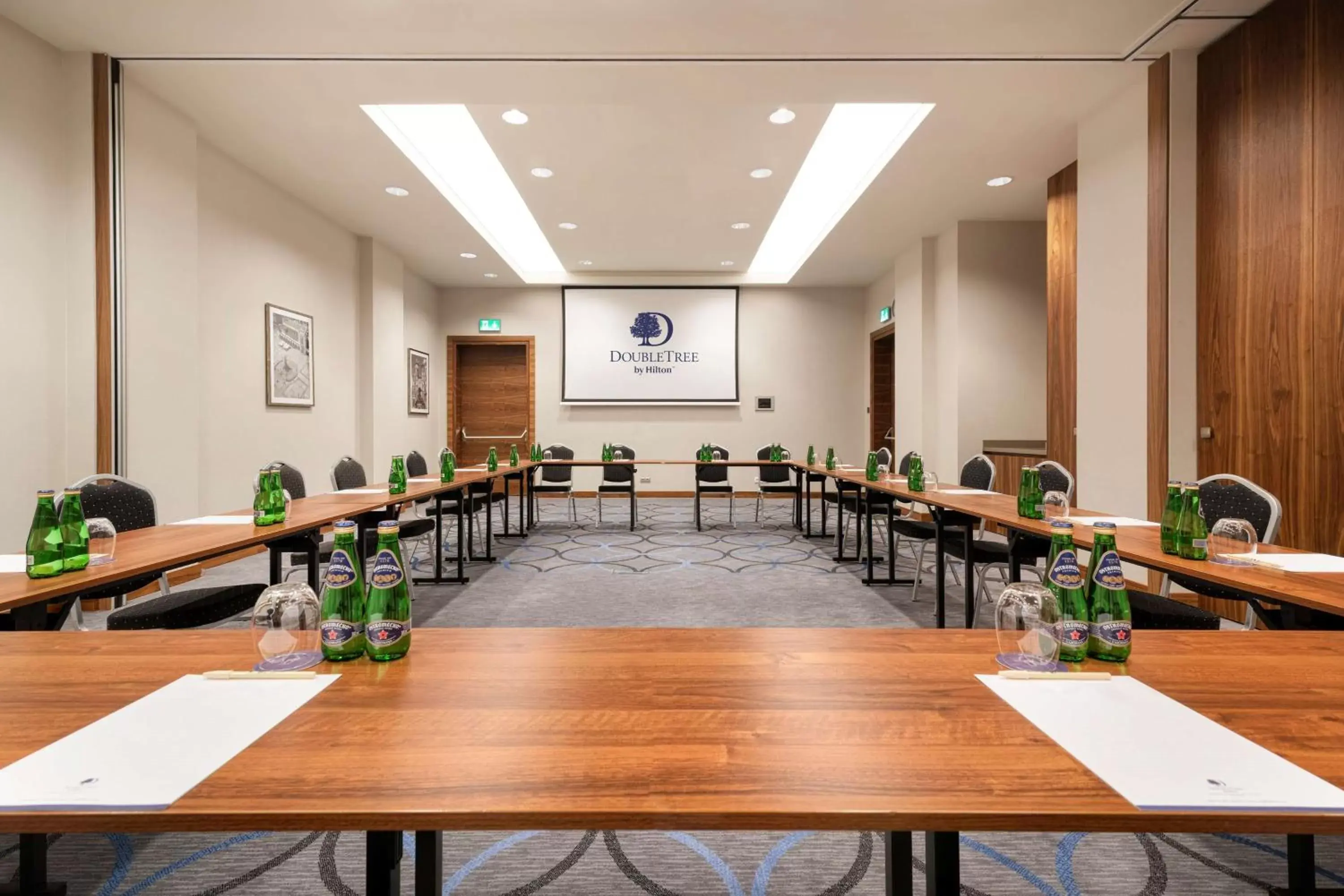 Meeting/conference room in DoubleTree by Hilton Krakow Hotel & Convention Center