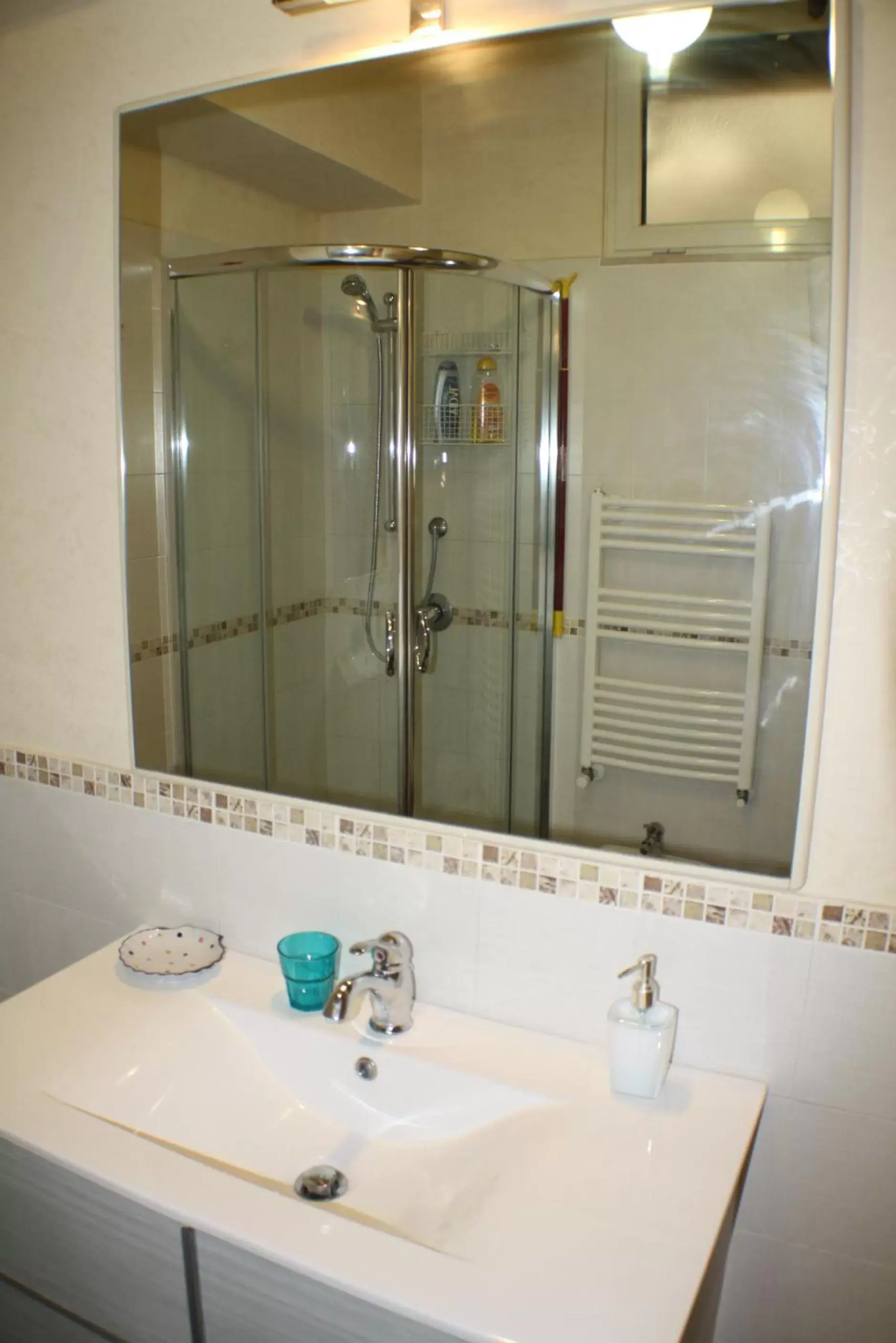 Bathroom in Casa-B&B Bouganville Attico 85 mq