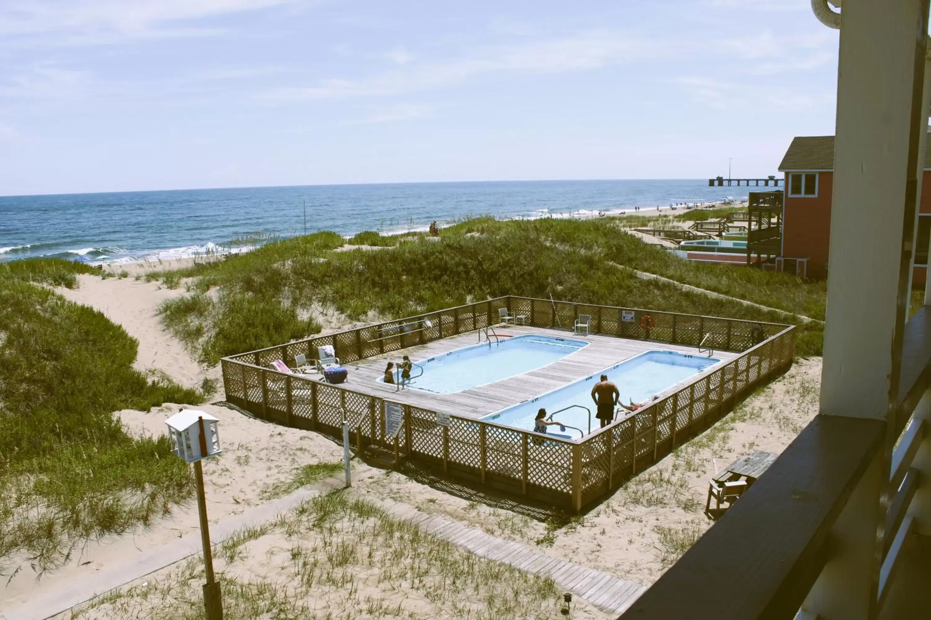 Swimming pool in Blue Heron Motel