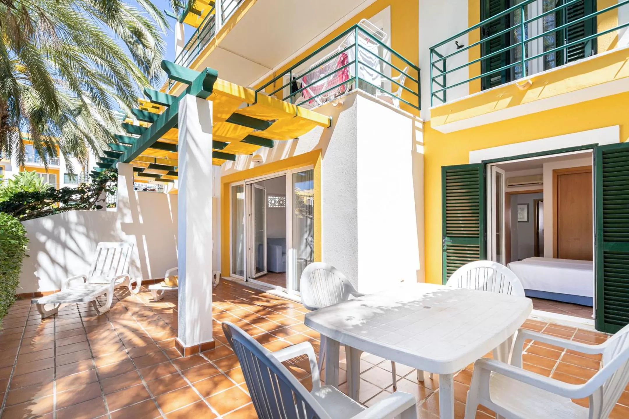 Patio in Quinta do Morgado - Apartamentos Turisticos Monte Da Eira