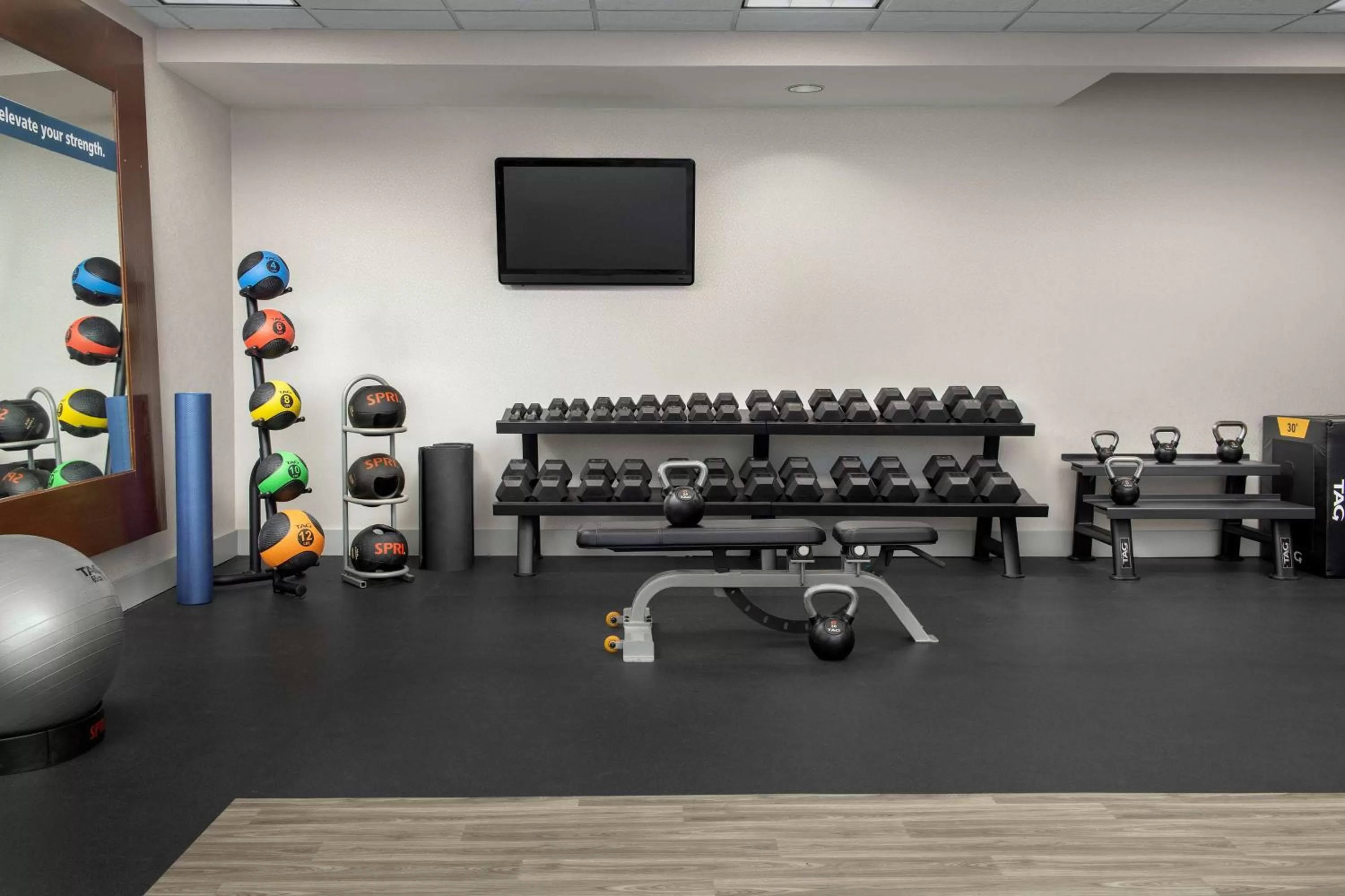 Fitness centre/facilities in Hampton Inn Duncan
