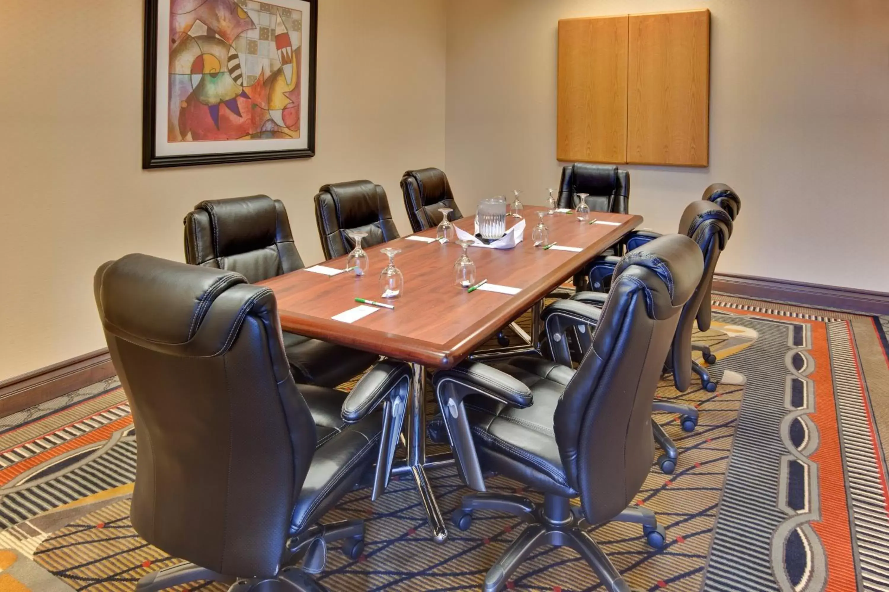 Meeting/conference room in Holiday Inn Hotel & Suites Bakersfield, an IHG Hotel