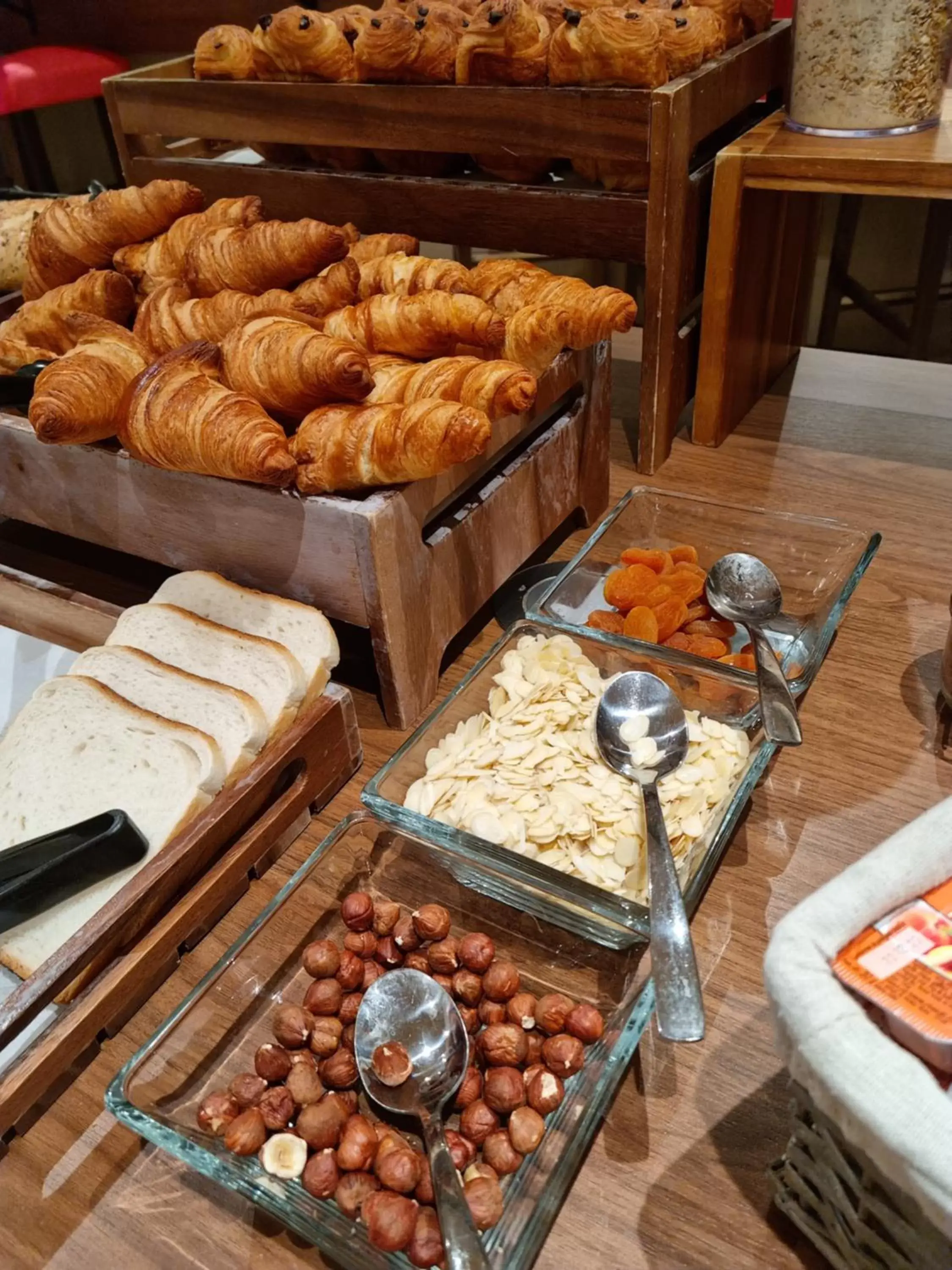 Breakfast, Food in Campanile Dunkerque Sud - Loon Plage