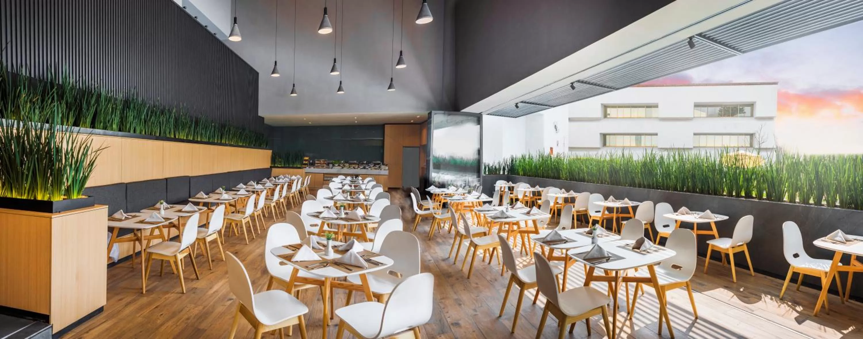 Restaurant/places to eat in Holiday Inn Morelia by IHG