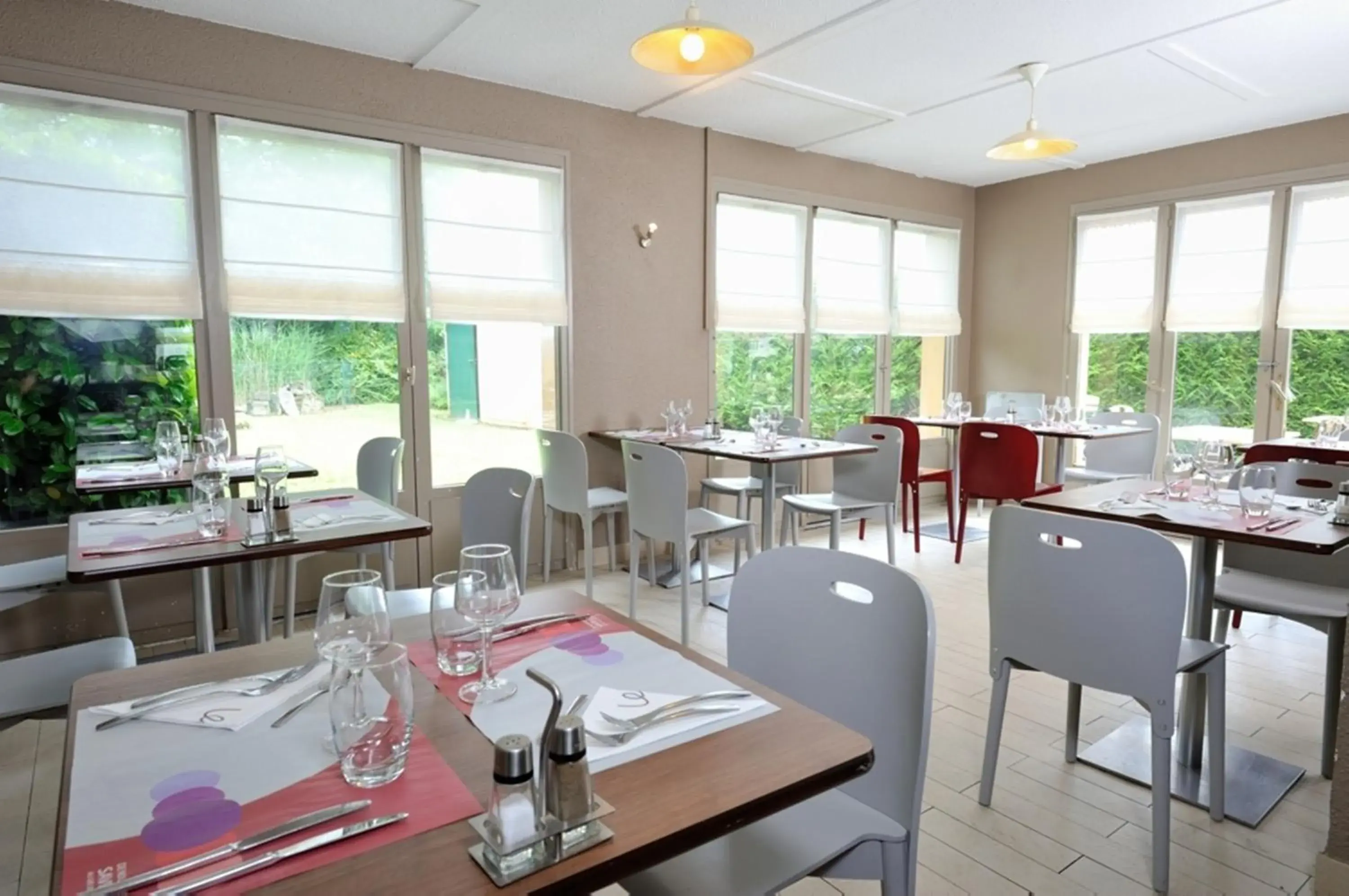 Restaurant/Places to Eat in Campanile Soissons