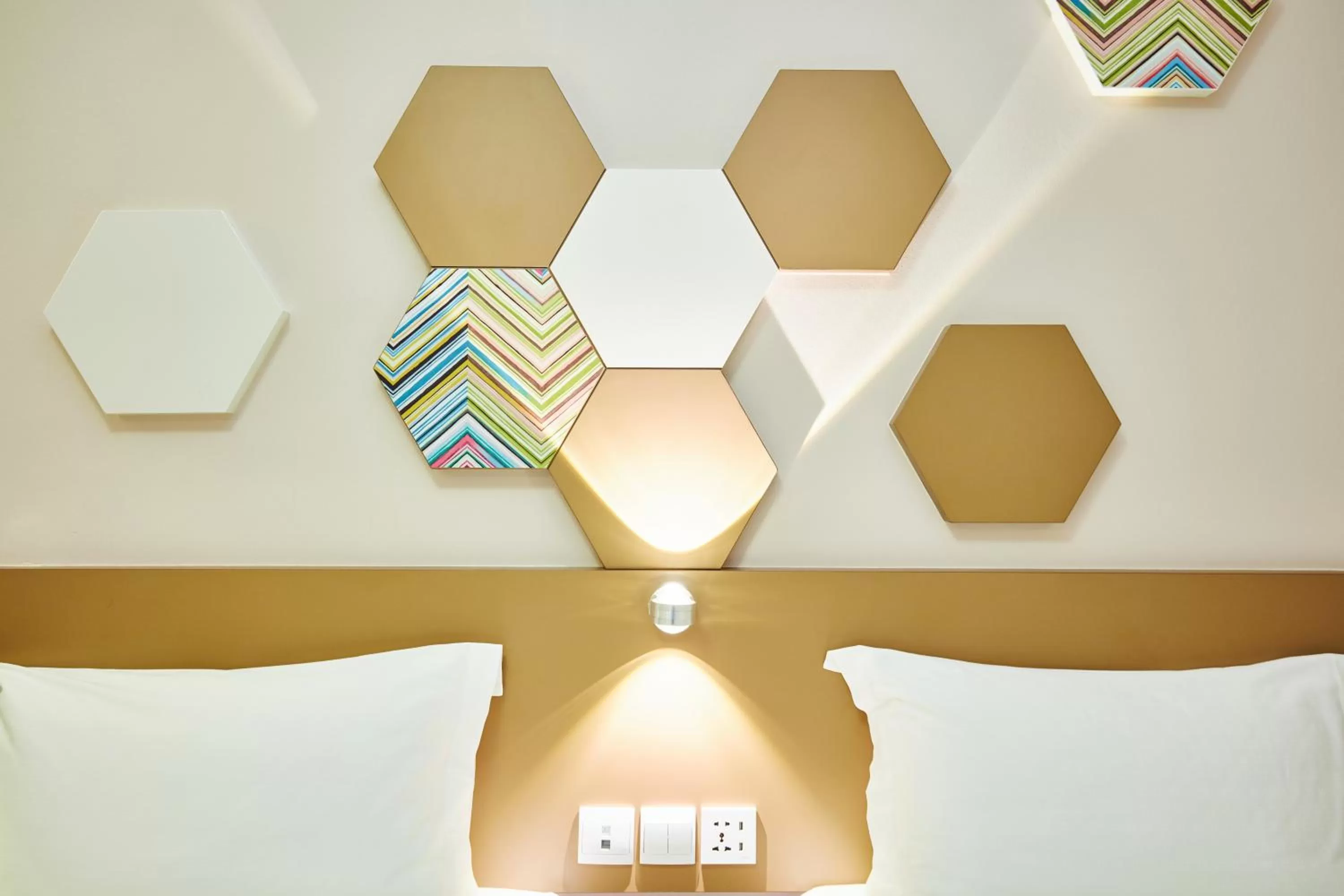 Bedroom in ibis budget Singapore Imperial