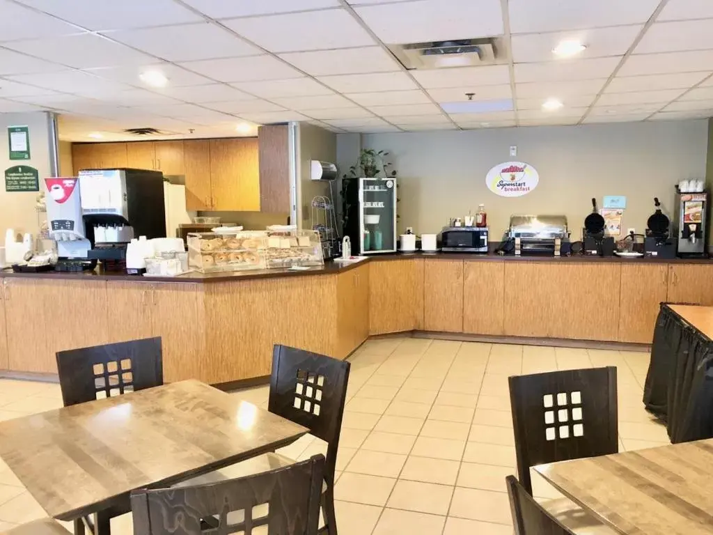 Buffet breakfast, Restaurant/Places to Eat in Super 8 by Wyndham Midland