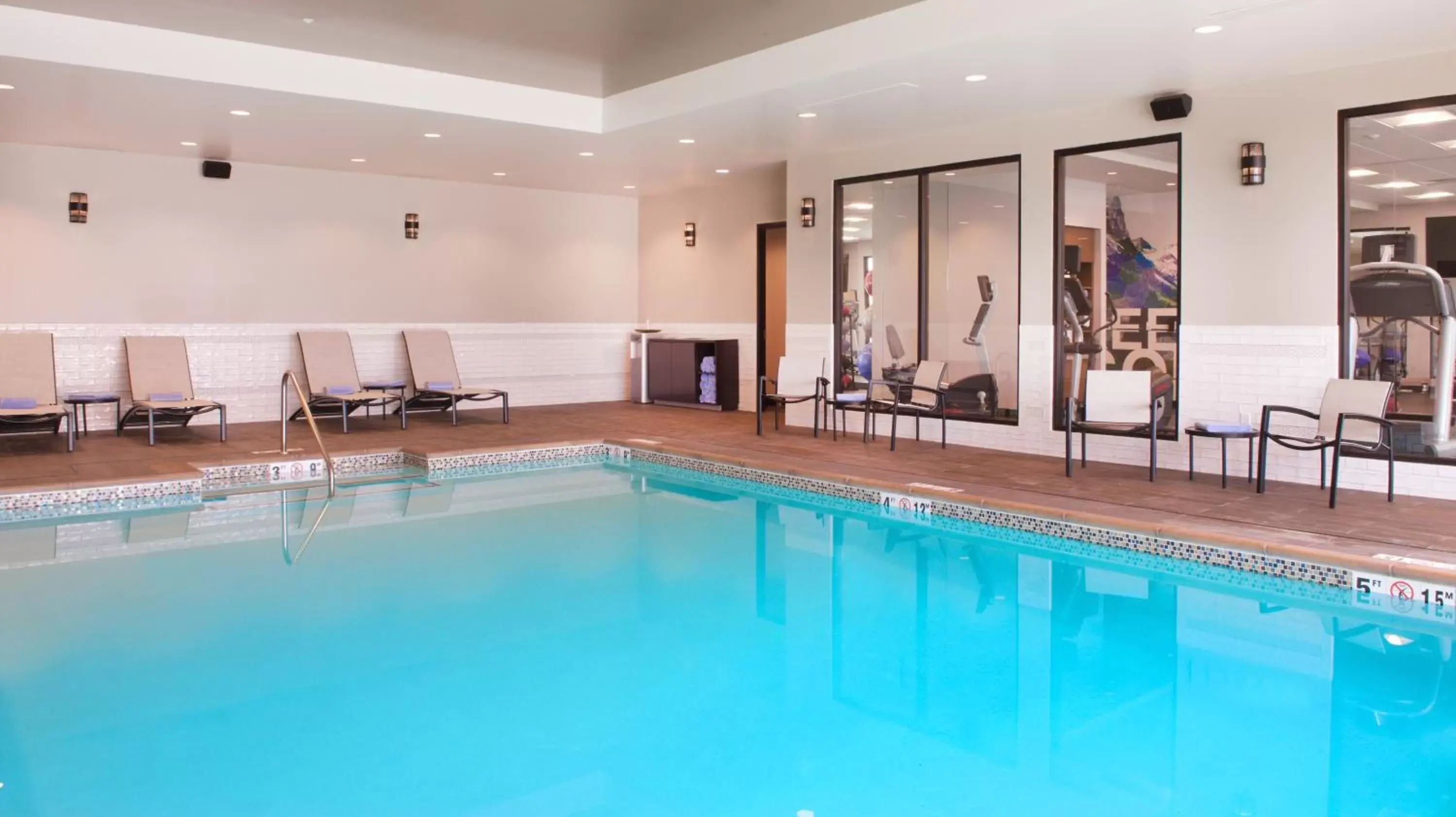 Swimming Pool in SpringHill Suites by Marriott Bend