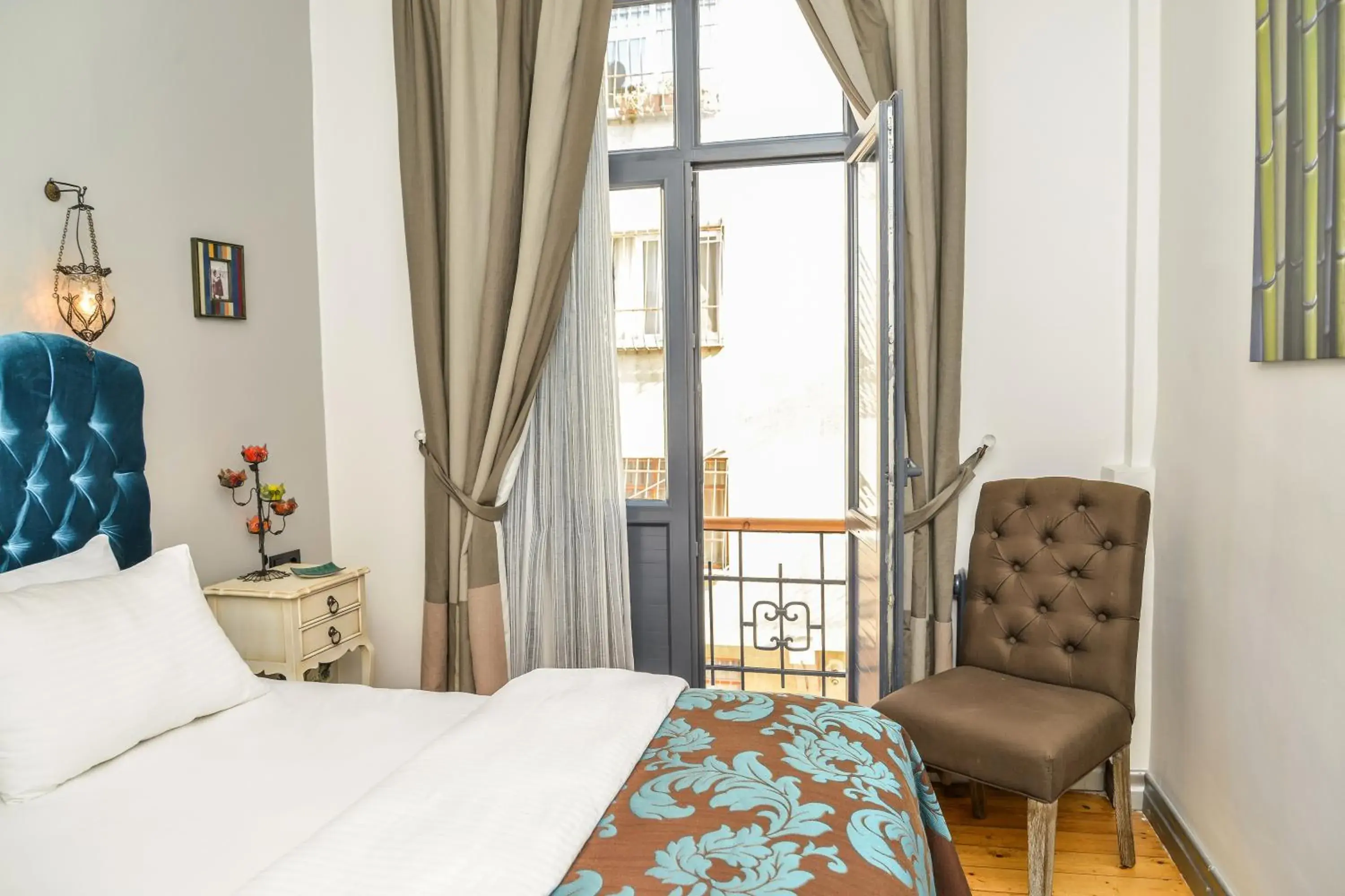 Balcony/Terrace, Bed in MySuite Istanbul Cihangir