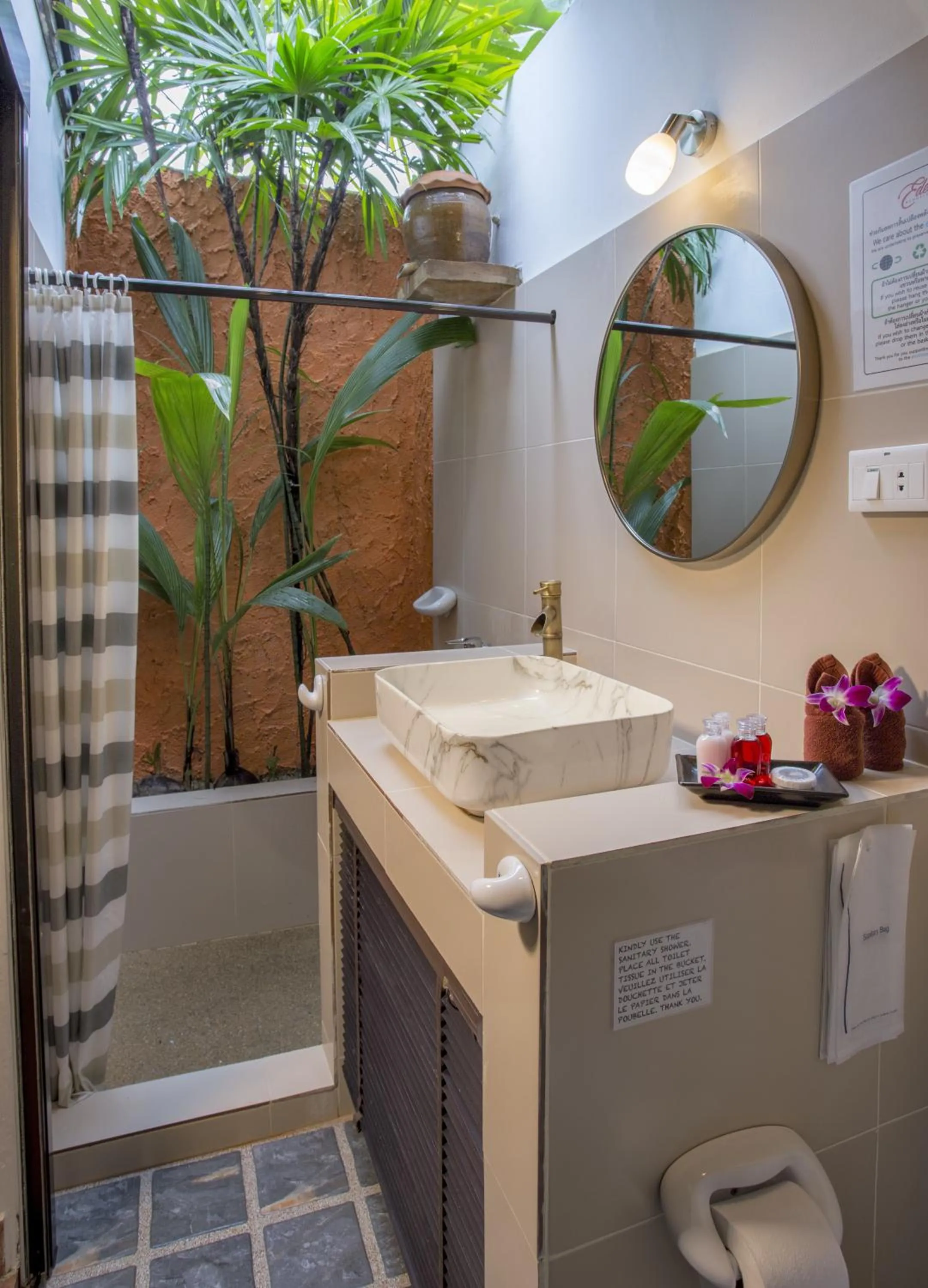 Bathroom in Eden Bungalows Fisherman's village