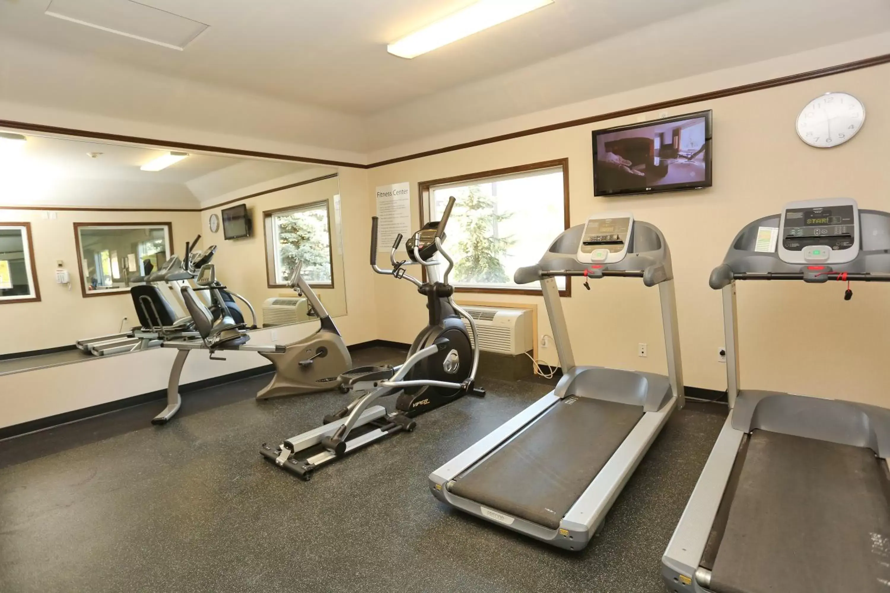 Fitness centre/facilities, Fitness Center/Facilities in Holiday Inn Express Hotel & Suites Vernon, an IHG Hotel