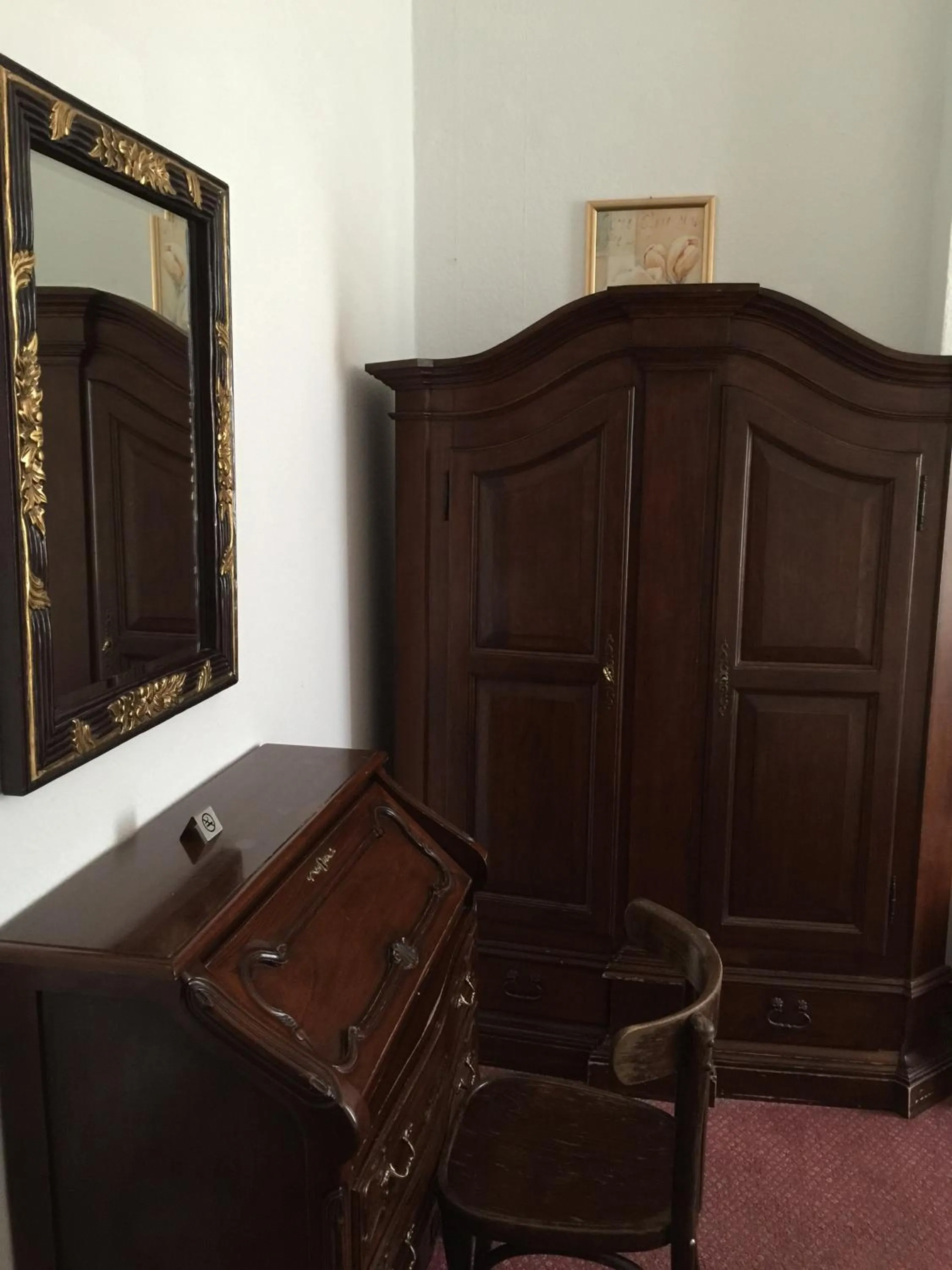 Seating area in Hotel Galleria