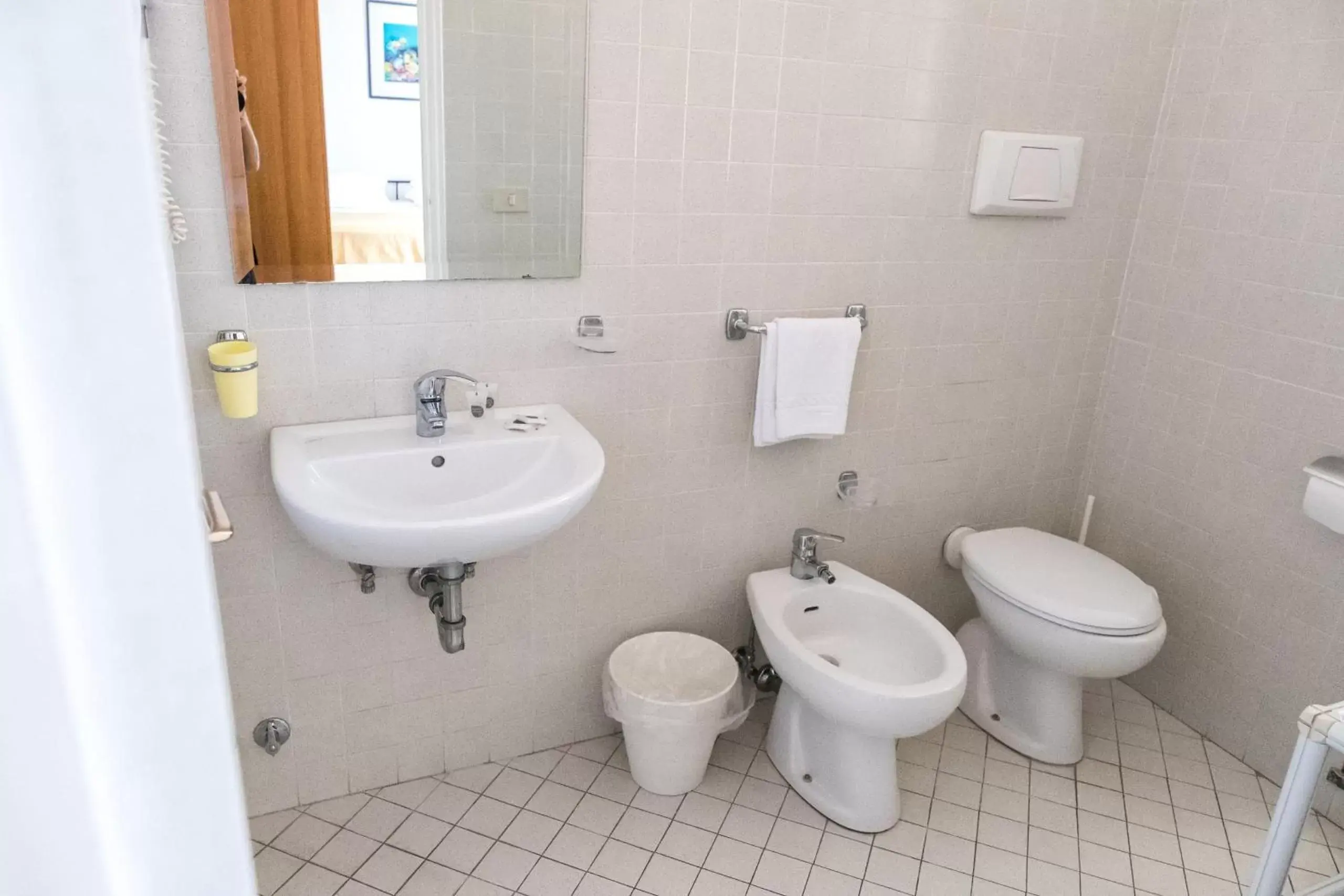 Shower, Bathroom in Hotel Villino Gallodoro