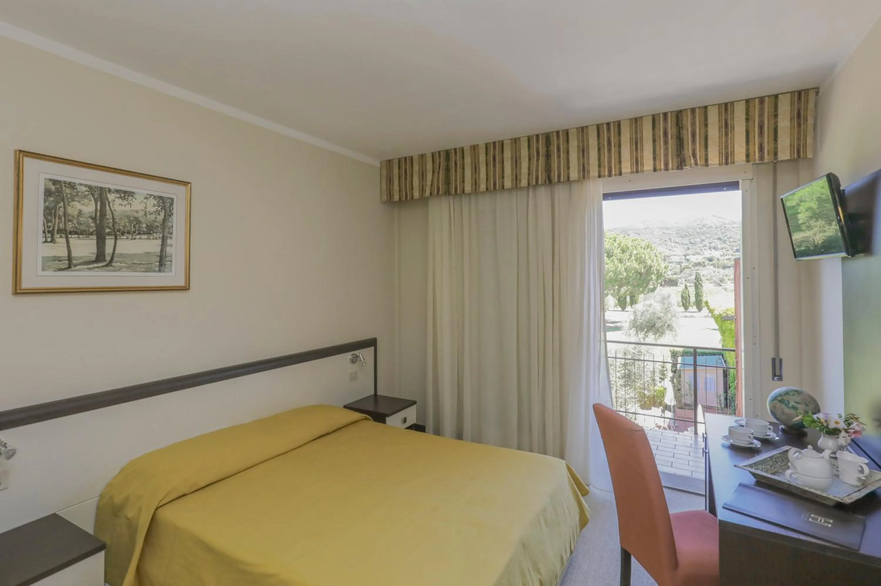 Bed in Hotel Fabricia