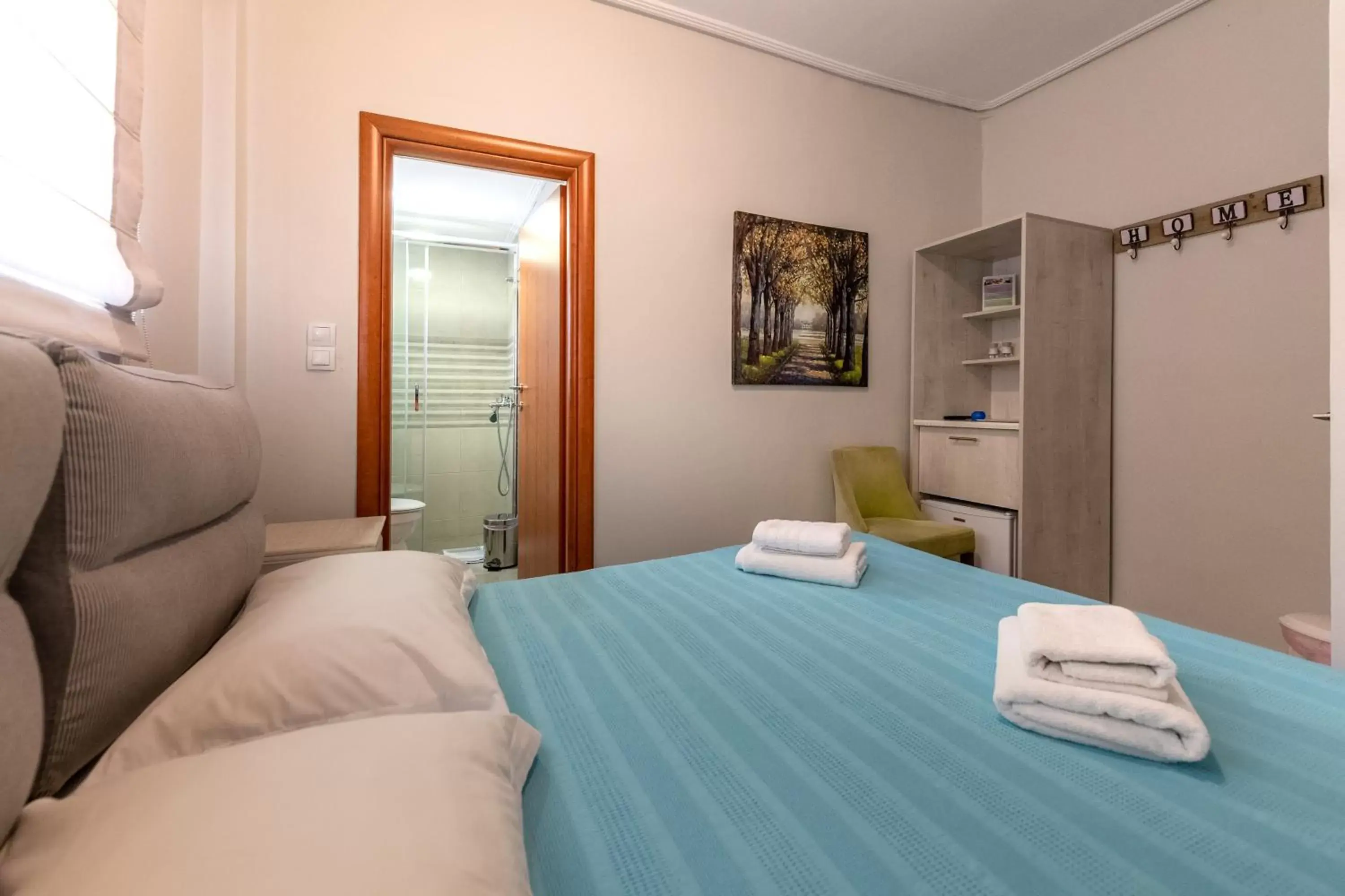 Bed in Apartments Tina FREE transfer from-to the airport