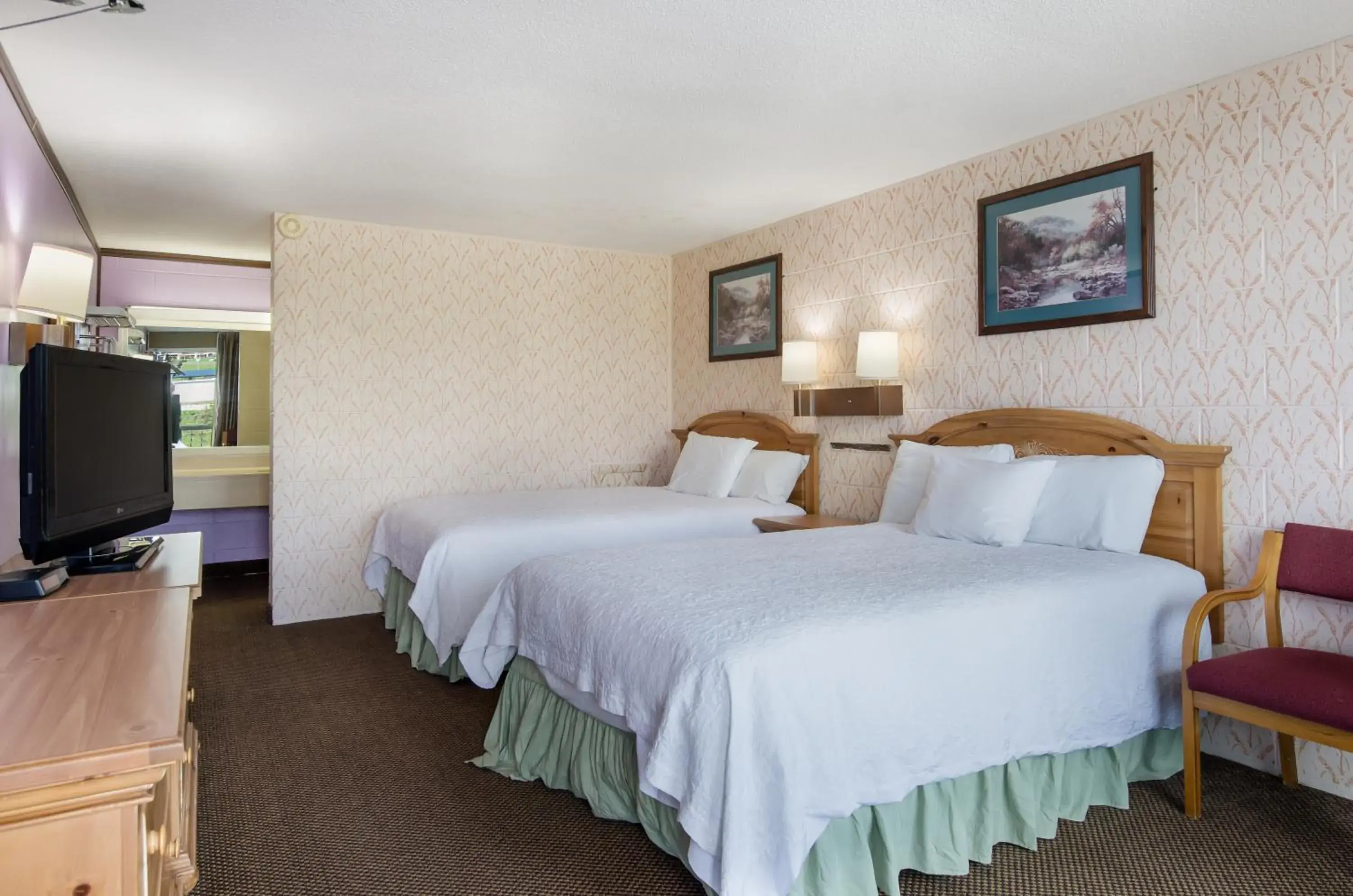 Photo of the whole room, Bed in Americas Best Value Inn Wytheville Photo of the whole room, Bed in Americas Best Value Inn Wytheville