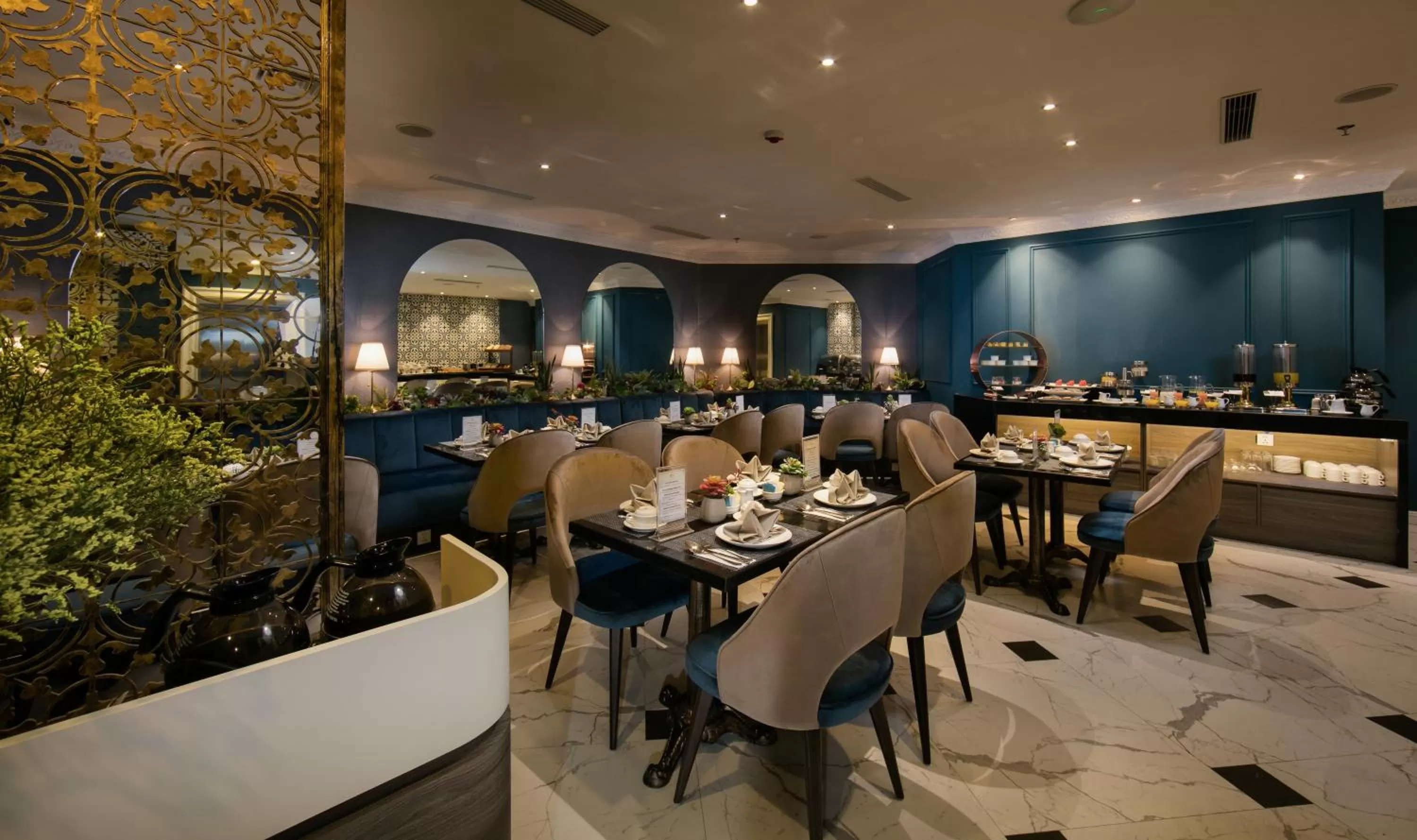 Restaurant/places to eat in Hanoi Allure Hotel