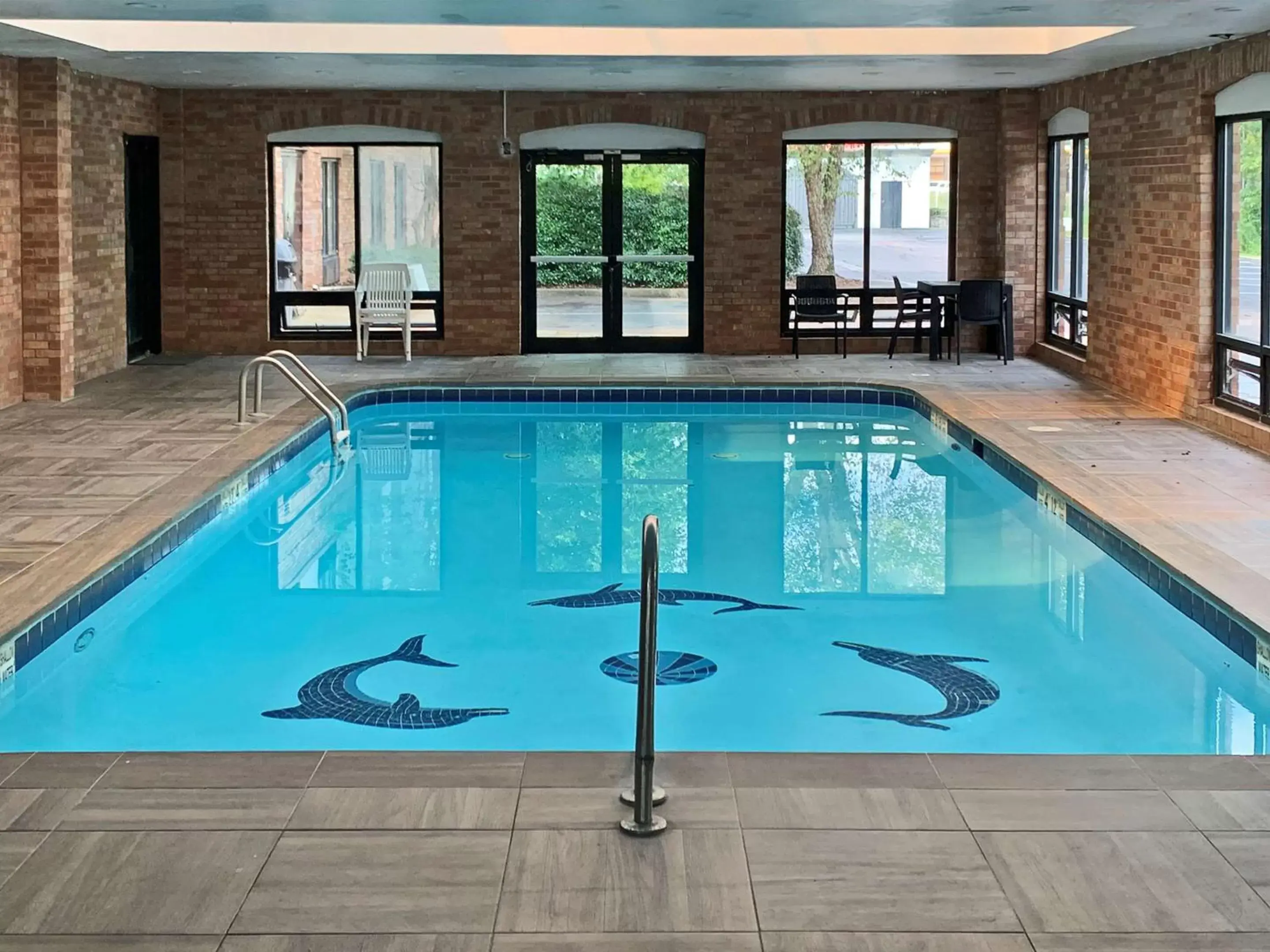 Swimming Pool in Comfort Inn & Suites Columbus North