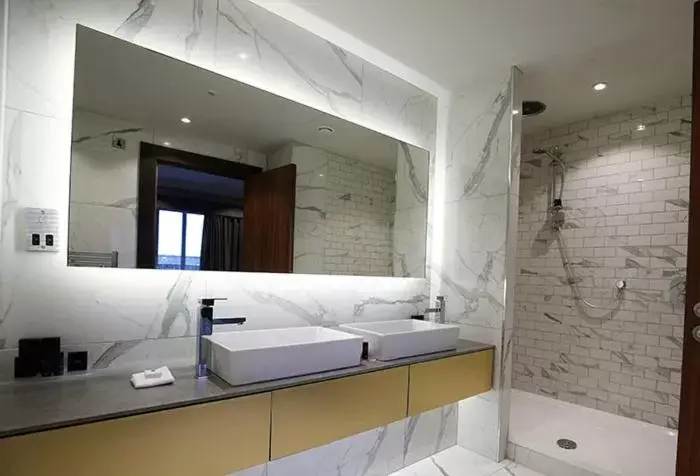 Bathroom in Ten Square Hotel