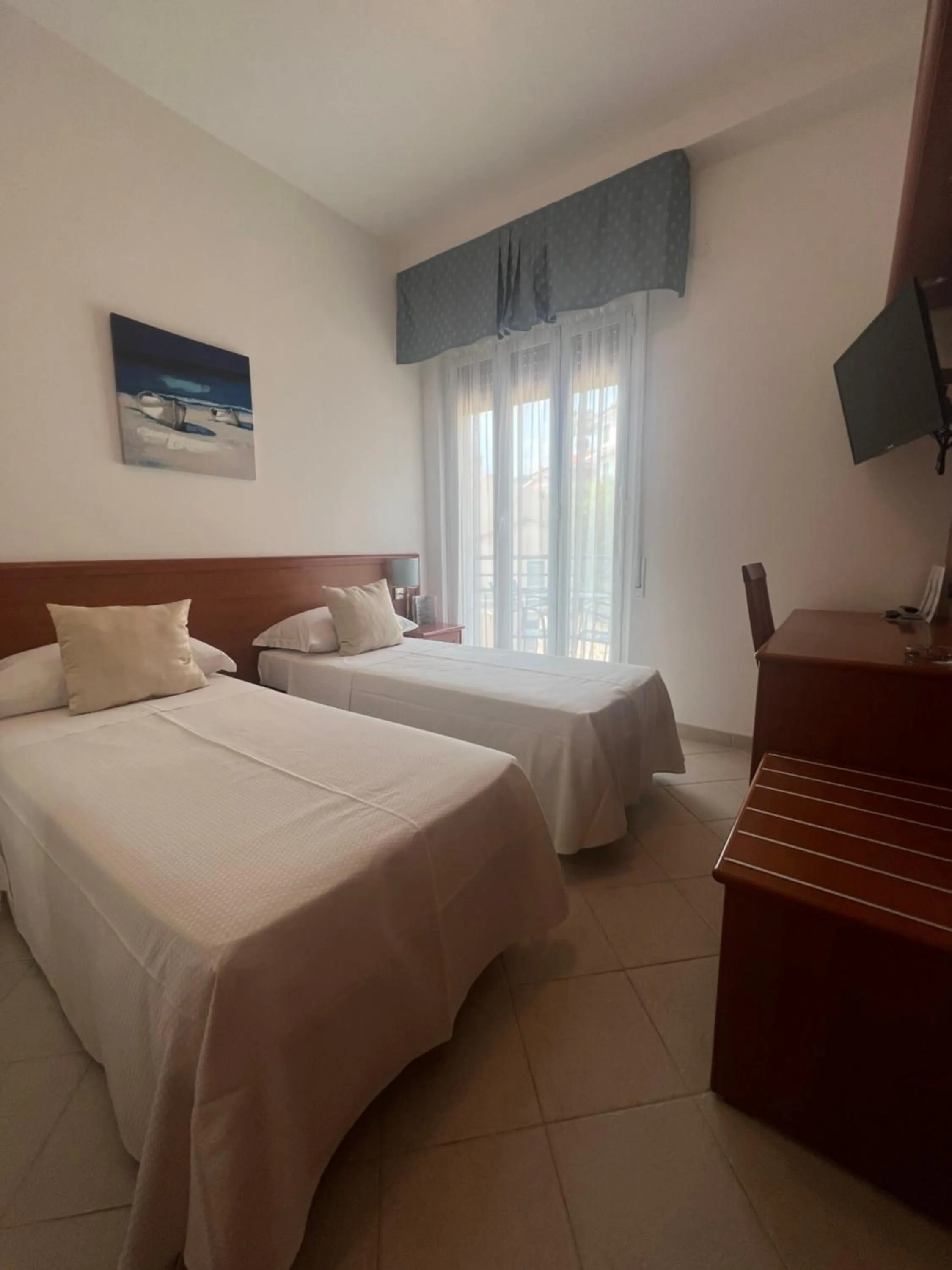 Bedroom, Bed in Hotel Noris